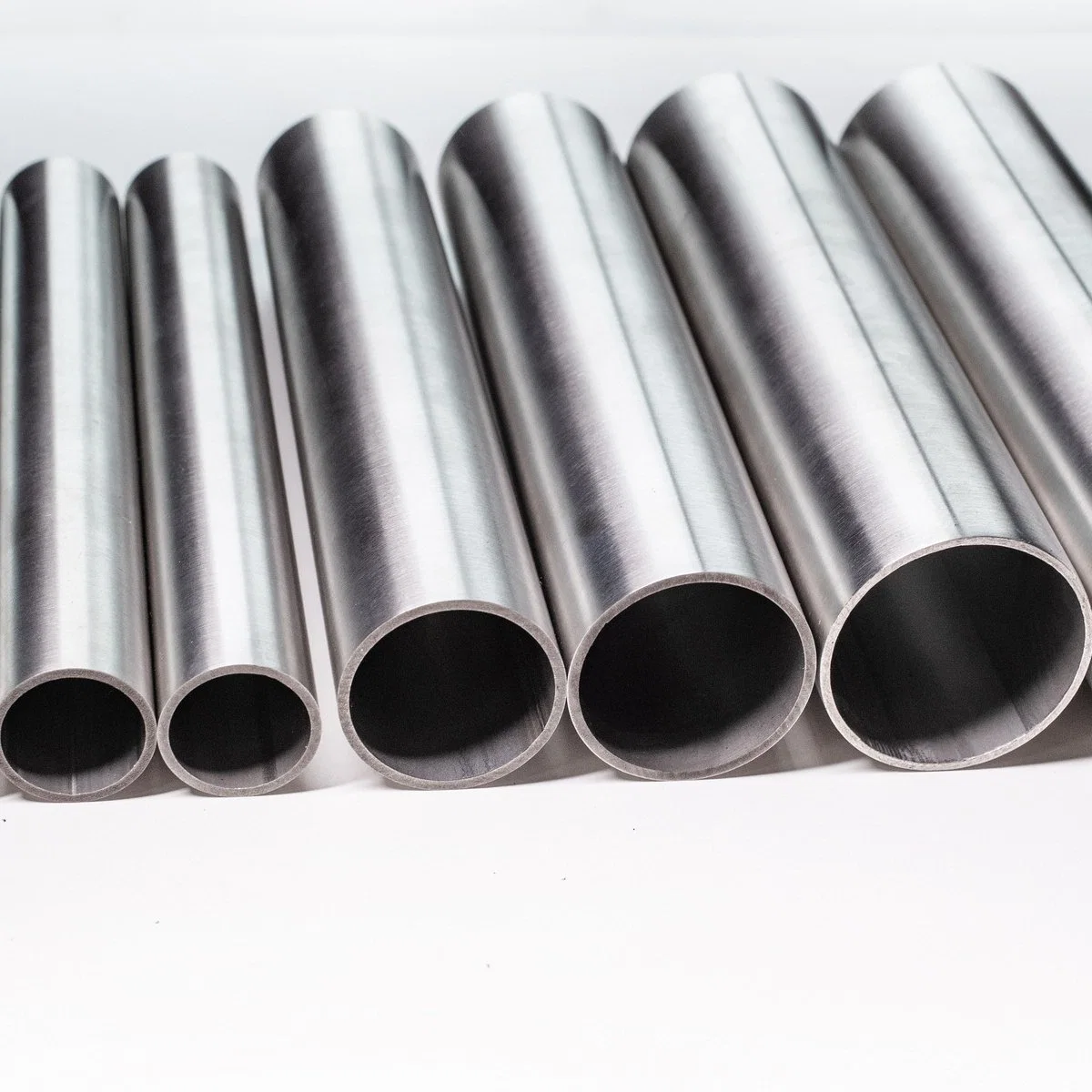 Customized 304 Stainless Steel Exhaust Pipe for Trucks with an Outer Diameter of 100mm.