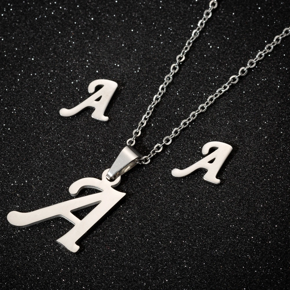 Wholesale/Supplier Fashion Women Gold Plated Stainless Steel Pendant Letter Necklace