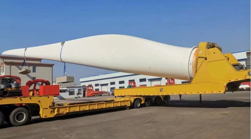 Manufacturer 60-100m Wind Turbine Blades Electric Wind Blade Equipment Transport Retractable Retractable Low 360 Rotating Flat Semi-Trailer Wind Blades Can Be L