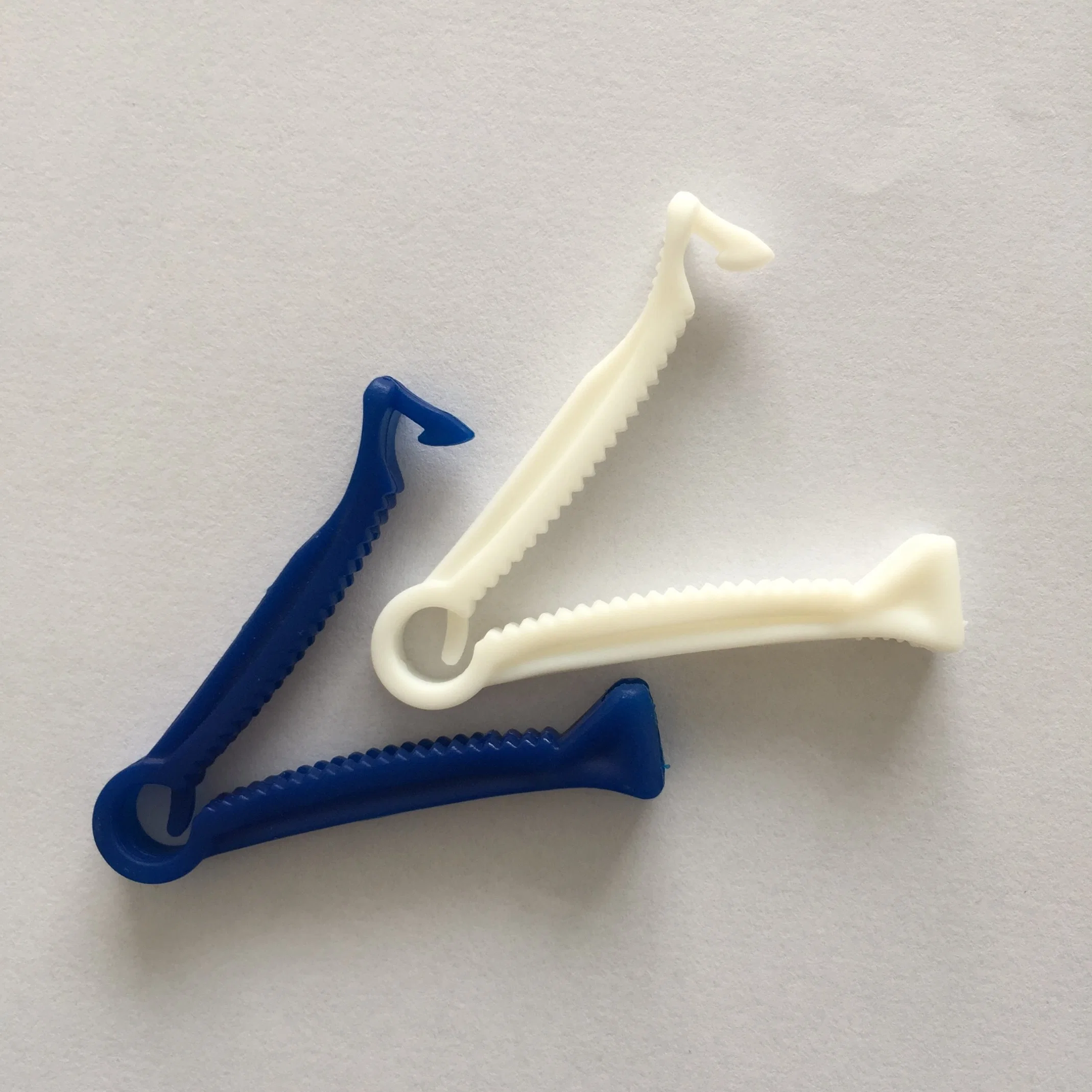 Aseptic Disposable Medical Umbilical Cord Clamp Used for Neonatal