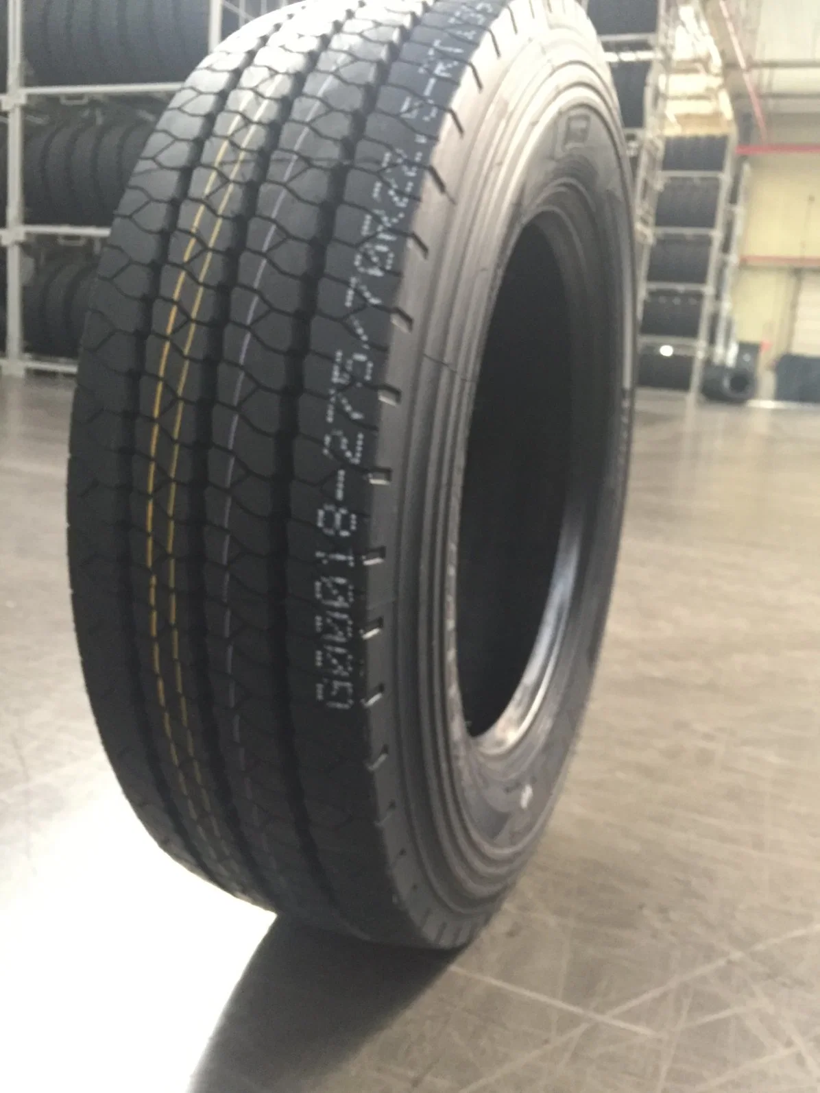 China Mayoreo 275/70r22.5 neumático radial de acero para autobuses TBR Marca Duraturn/Dynacargo