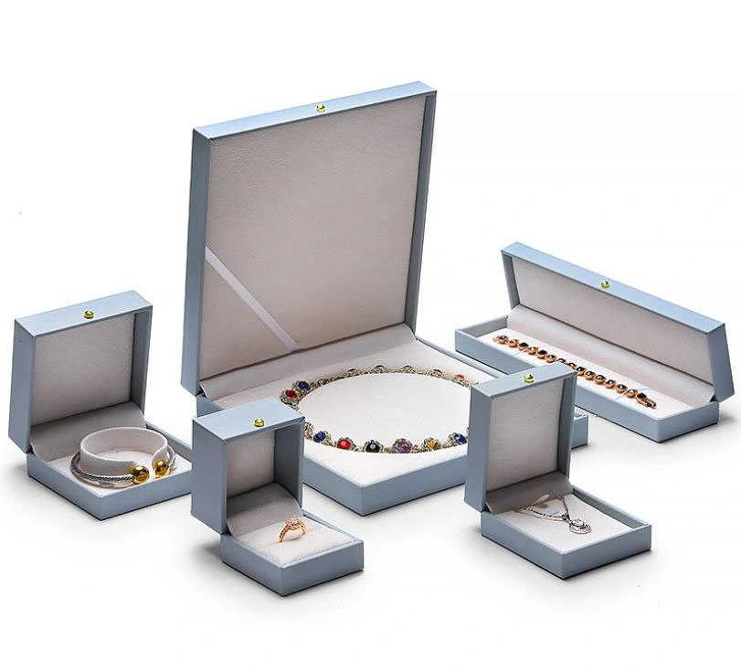 Spot marchandises High-Grade cuir synthétique de bijoux d'alimentation de la boîte de rangement, le logo personnalisé coffret à bijoux de luxe en cuir de PU