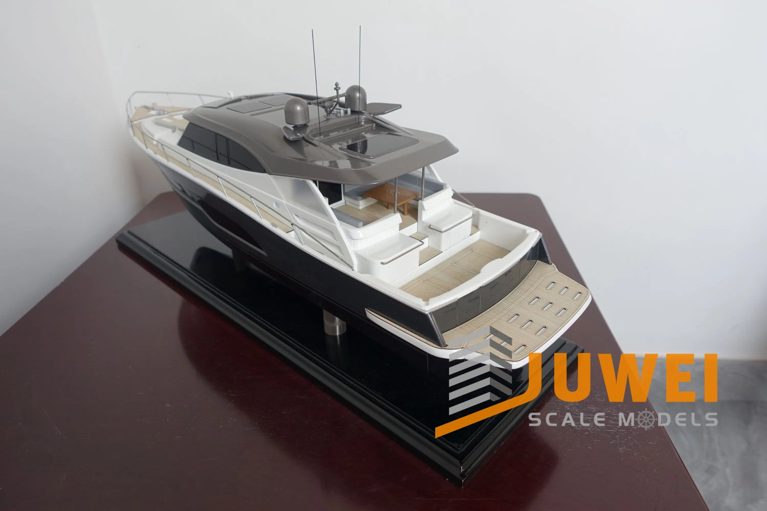 Handmade Yacht and Vessel Model Maker (JW-07)