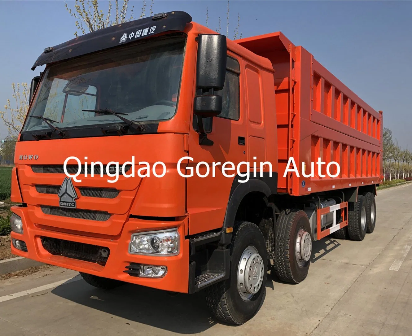 Used Sinotruk HOWO 12 Wheels 371HP Tractor Truck Trailer Head Tractor Head Heavy Duty Trucks Tipper Truck 8X4 Dump Truck Hot Sale for Africa