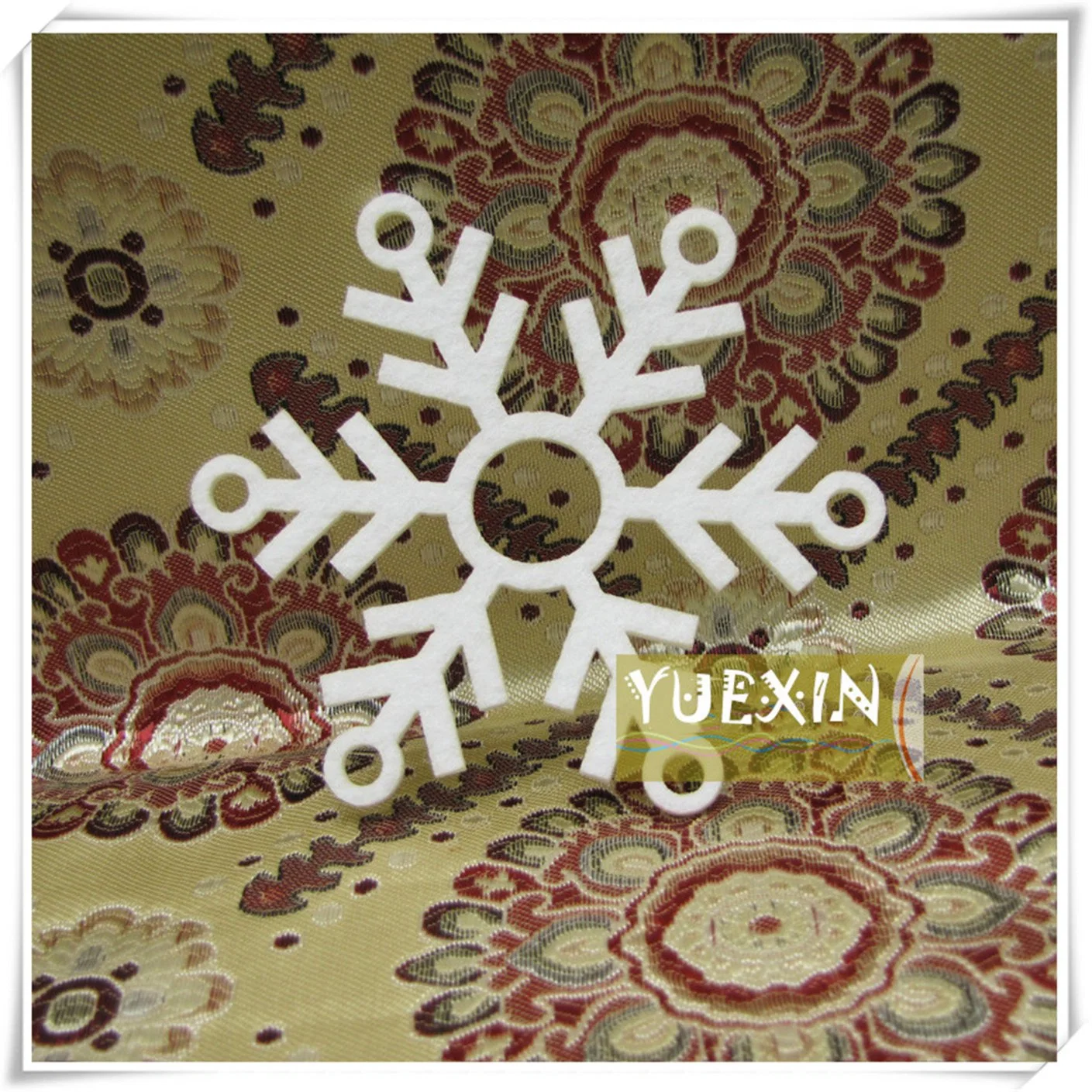 White Polyester Felt Snowflake Christmas Hanging Decoration