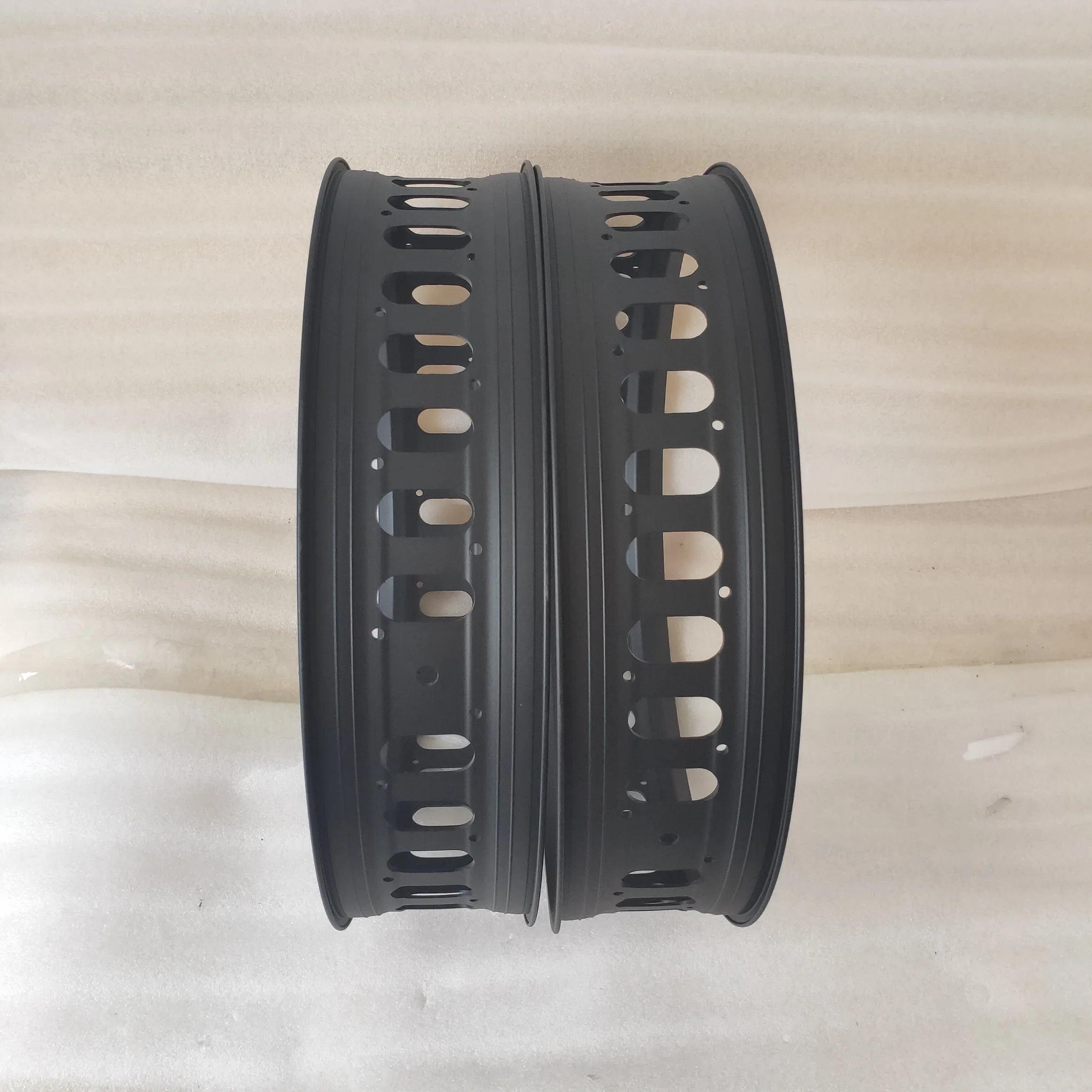 20"X4.0" 36h Snow Bike Rim Black 100mm Outer Width AV Valve