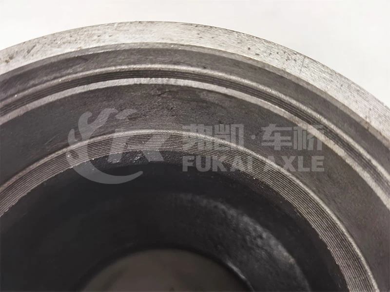Cubo de rueda delantera precio de fábrica para camión Liuqi Chenglong x8a piezas de repuesto Qy132X8-3103015A