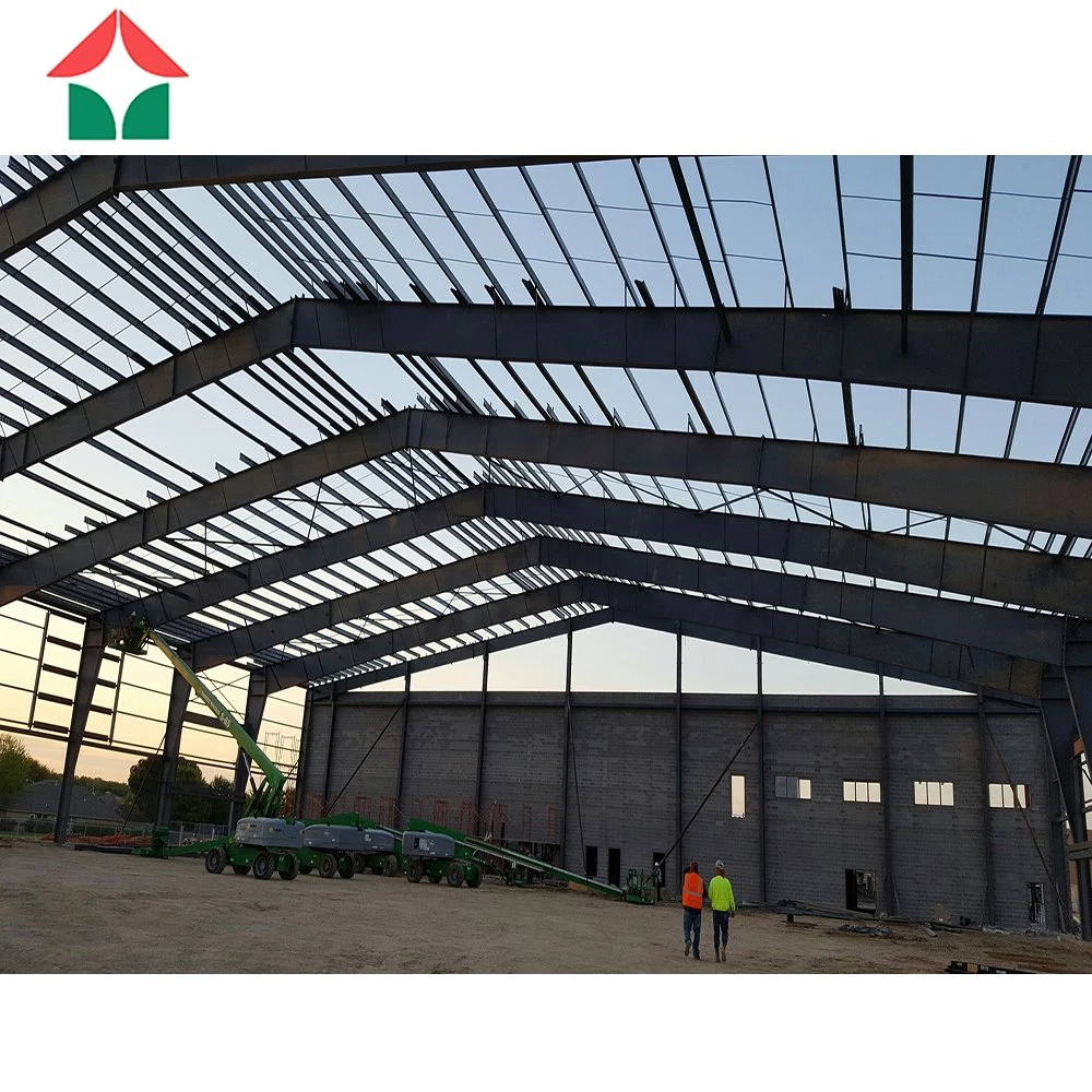 China Low Cost Structural Steel Fabrication Warehouse Fabric Buildings/ Steel Structure