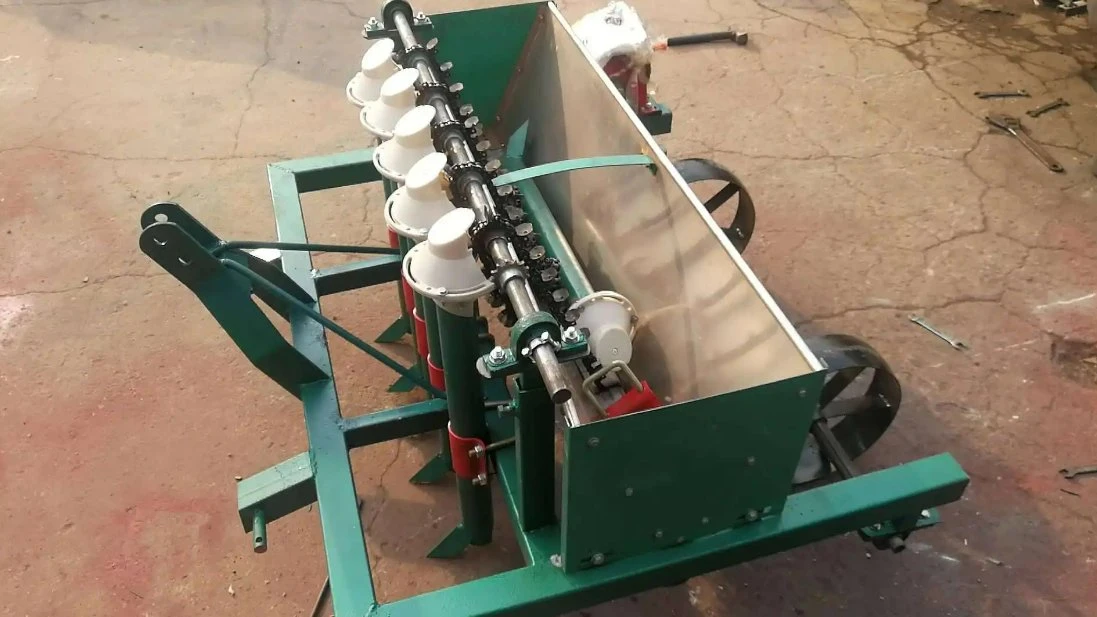 Agricultural Machinery Garlic Fertilizer Sowing Film Planting Machine