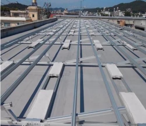 Panneau d'alimentation solaire toit Installer Structure Produits PV solaire système pour panneau solaire