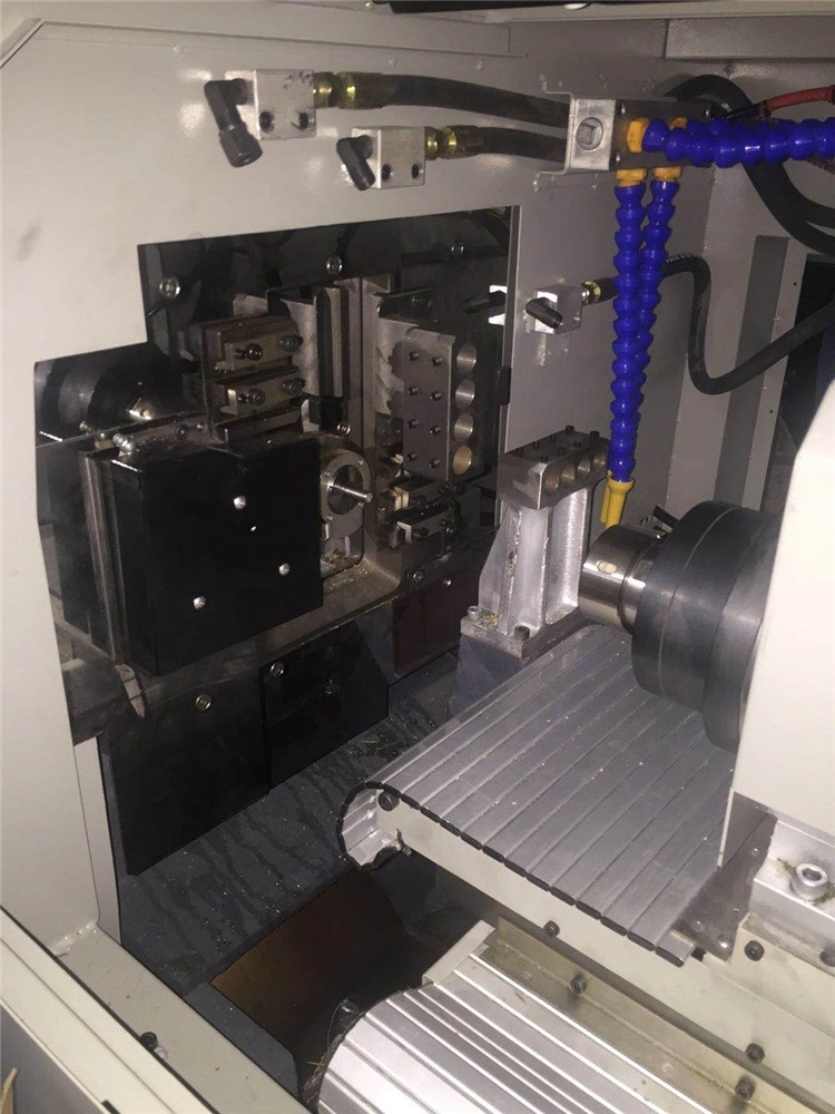 Ds-20Z-d'axe de fusée Double 6 Tour CNC La filature de métal de haute précision Système CNC Lathe Syntec