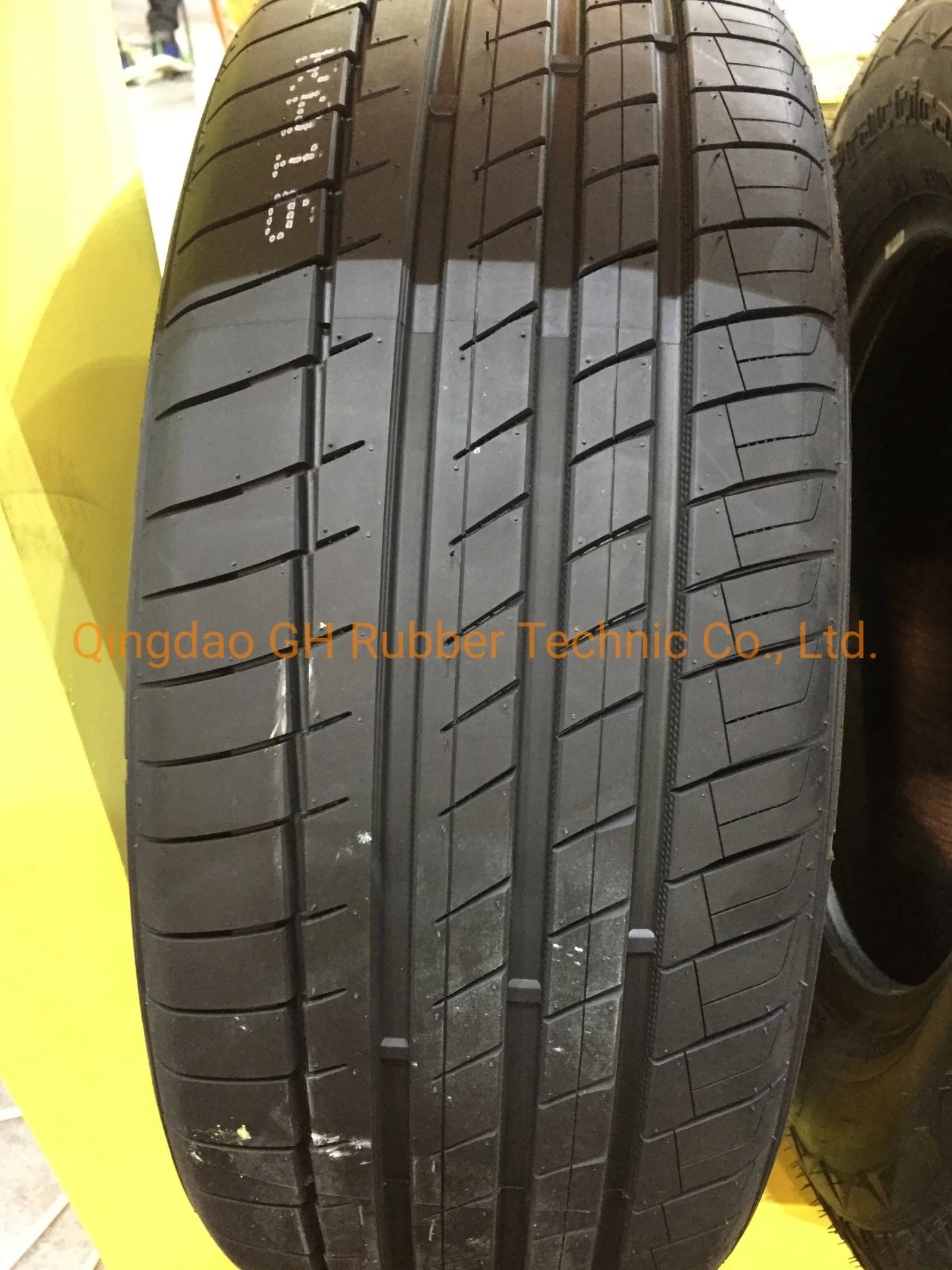 315/35zr20 275/45r21 SUV (H/P) Tires/Passenger Car Tyres/PCR Tires/Car Tires with DOT/ECE/Gso/EU Label
