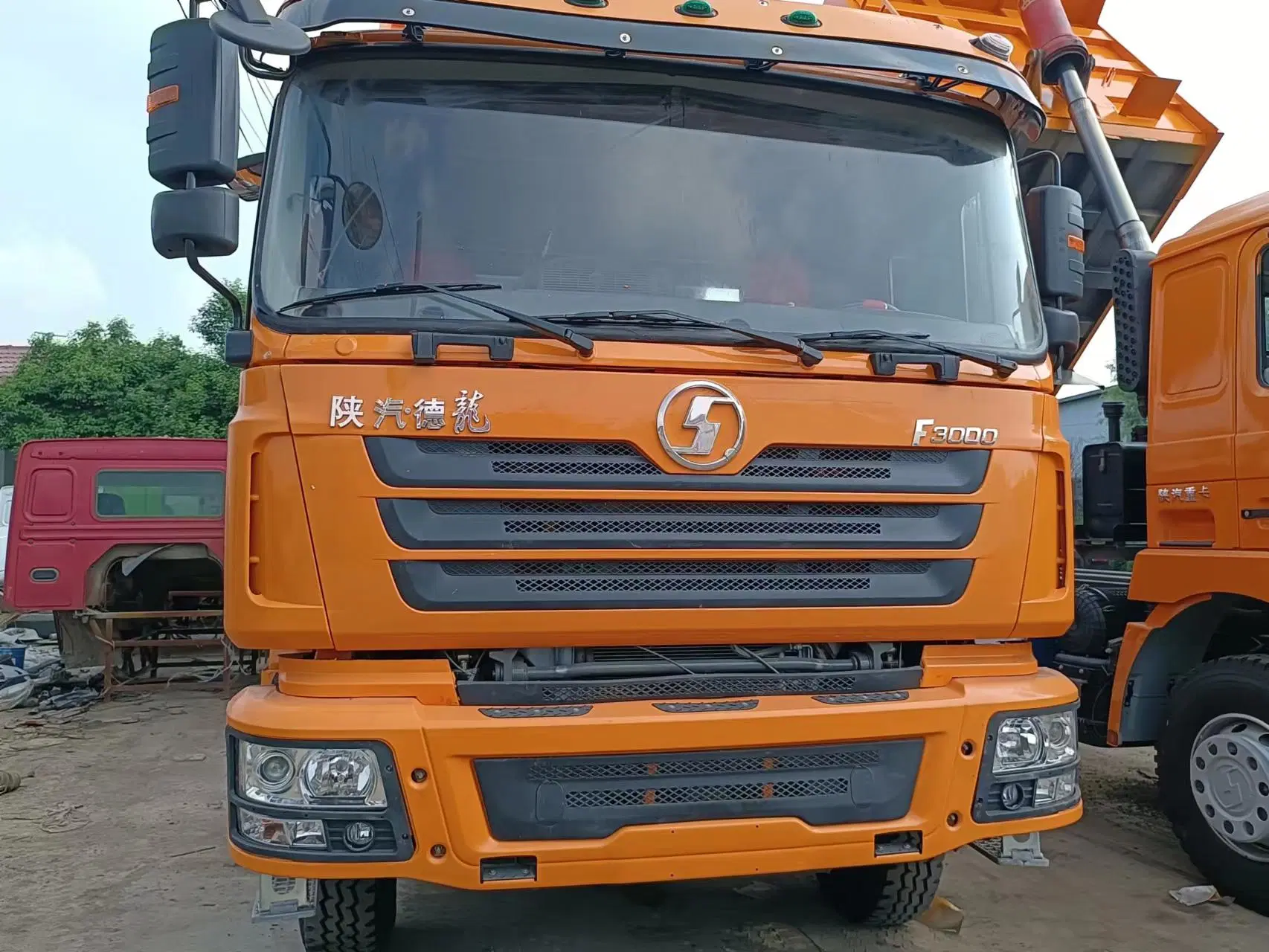 Camion de transport de sable Camion Shacman F2000 de haute qualité à vendre En Afrique