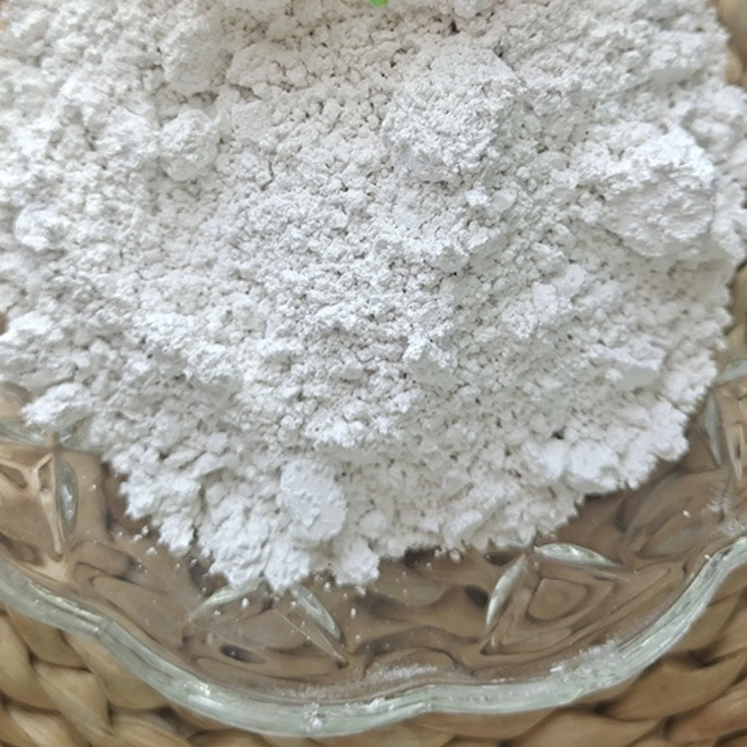 Titanium Dioxide Tr-33 with Good Whiteness, Rutile Type Titanium Dioxide TiO2