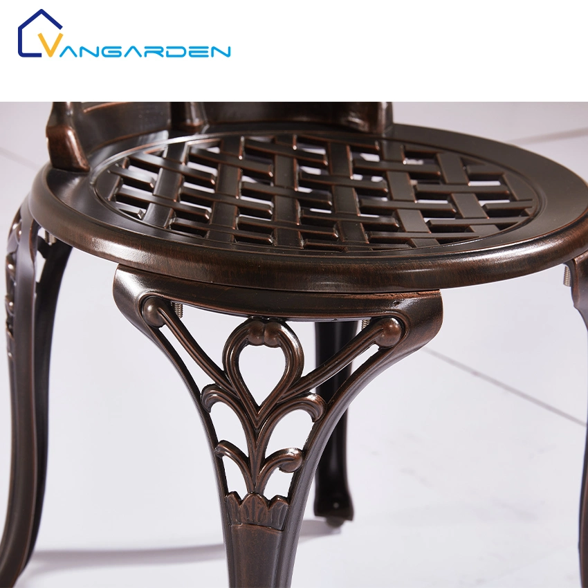 Un estilo elegante comedor silla de metal moderno en el exterior de China