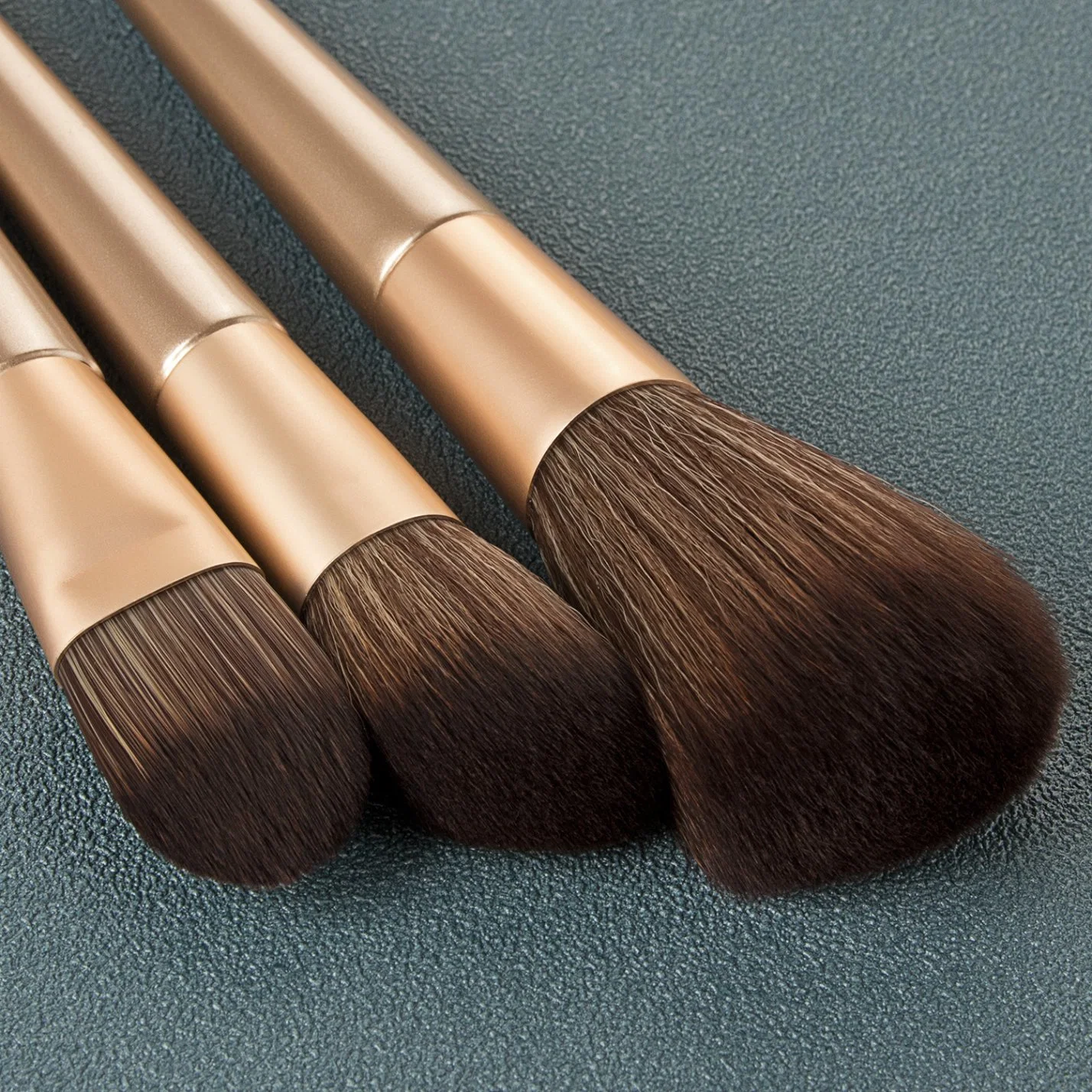 Portátil de alta calidad de pincel de maquillaje 4 PCS Vegan Foundation Brush Pincel Blush Beauty Tools