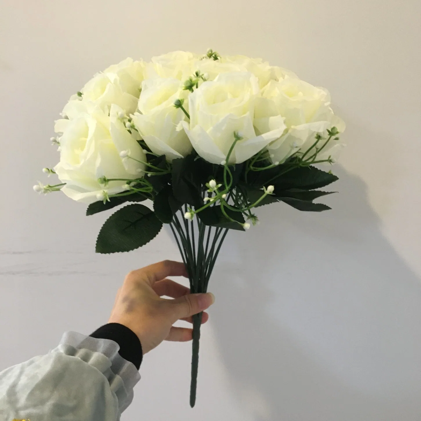 Guangzhou Decorativo creme Flores brancas 36cm artificial Wedding Rose Bouquet Flor