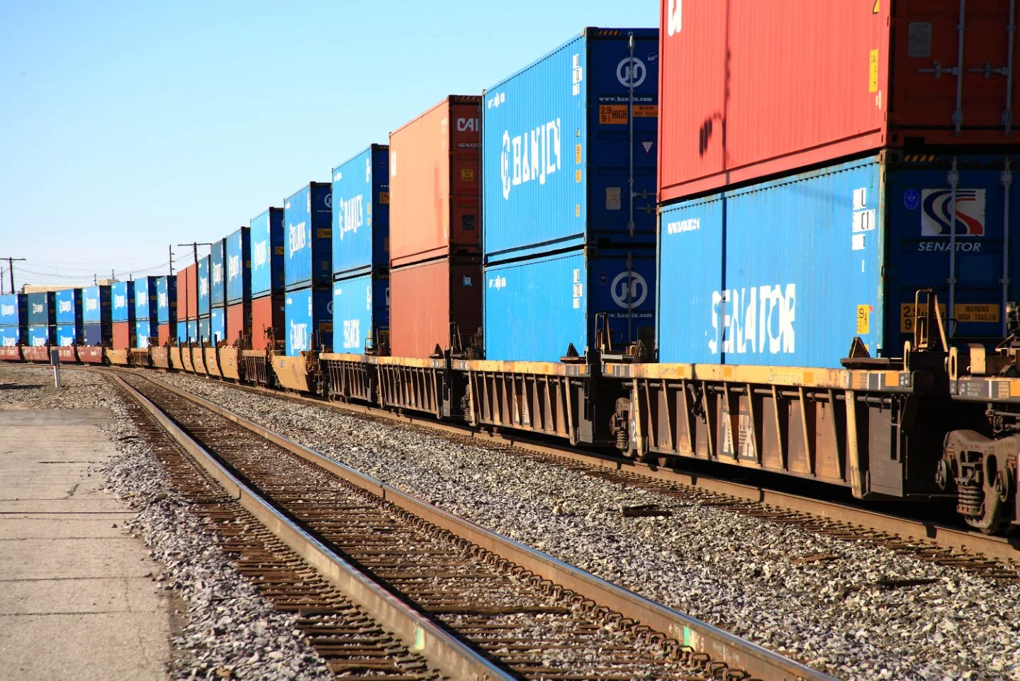 Fast Shipping Train Freight Railway Freight to UK France Germany Nl Poland Europe DDP/DDU