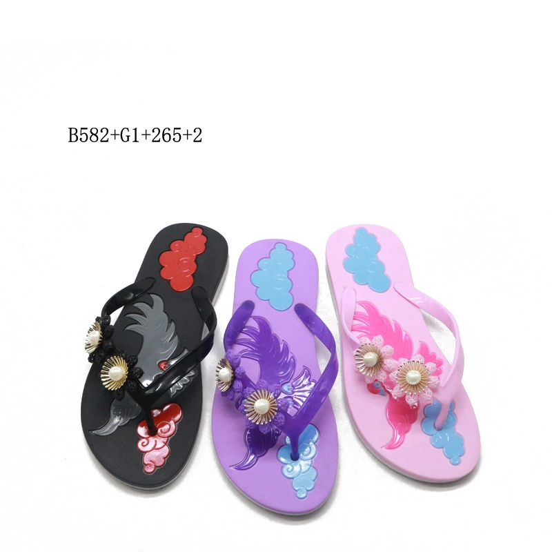 Custom Ladies Flip Flops Light Summer Slippers Slides Women Fashion Footwears