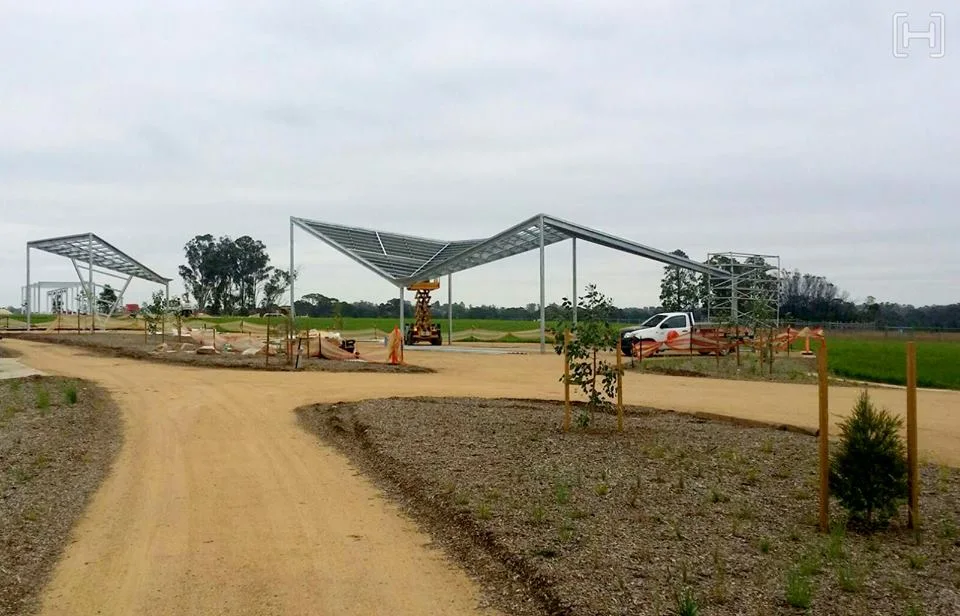 La parada de autobús de metal OEM de la vivienda de moderno diseño personalizado en el exterior de acero inoxidable de Bus de la ciudad de la vivienda