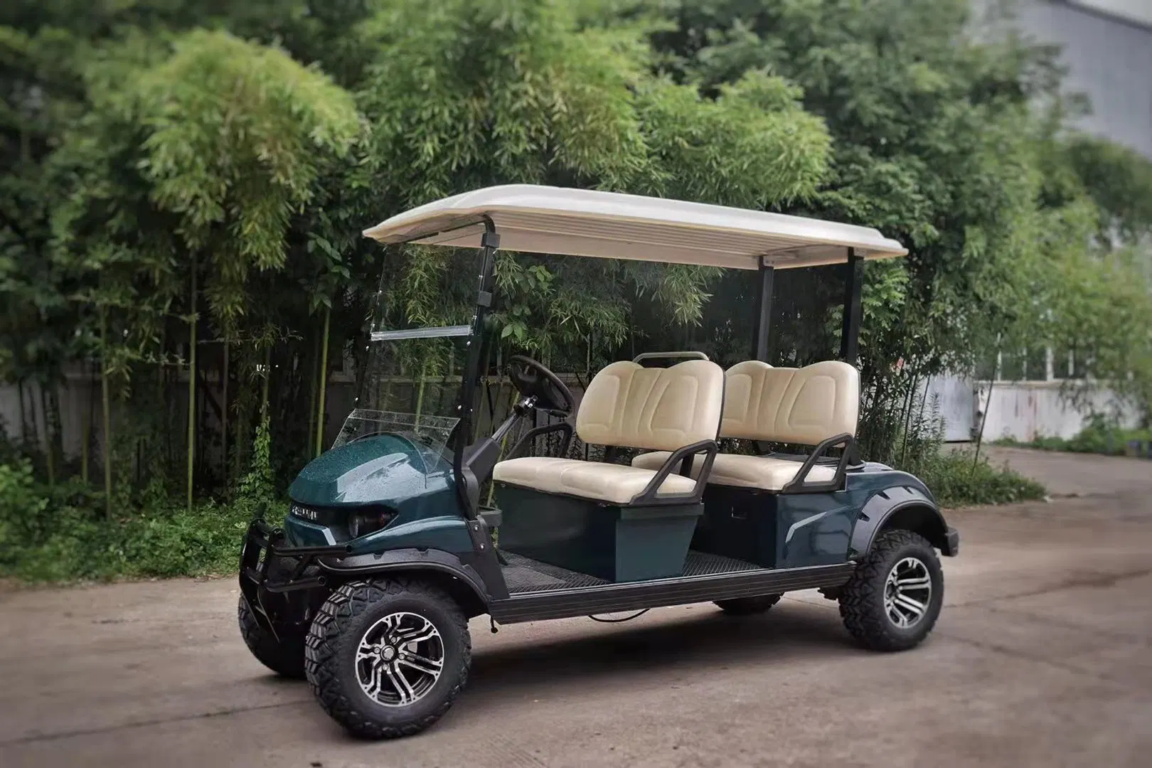 4+2 Electric Golf Car Neuer stilvoller Golfwagen für die Jagd Mit hoher Kostenleistung