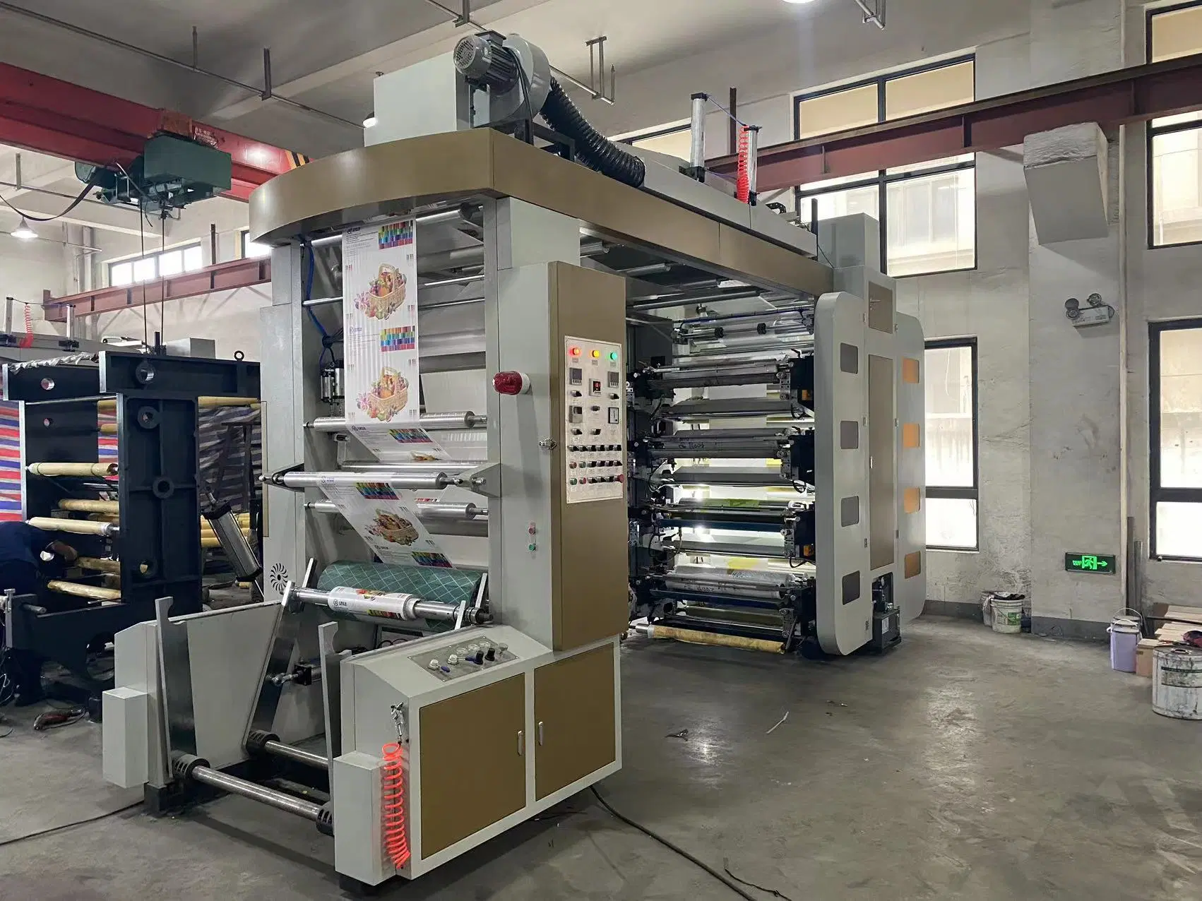 La pila de alta velocidad completamente automático de color de tipo 6 impresora flexo de papel prensa flexográfica de etiquetas no tejido plástico de la película la máquina de impresión impresión flex máquina