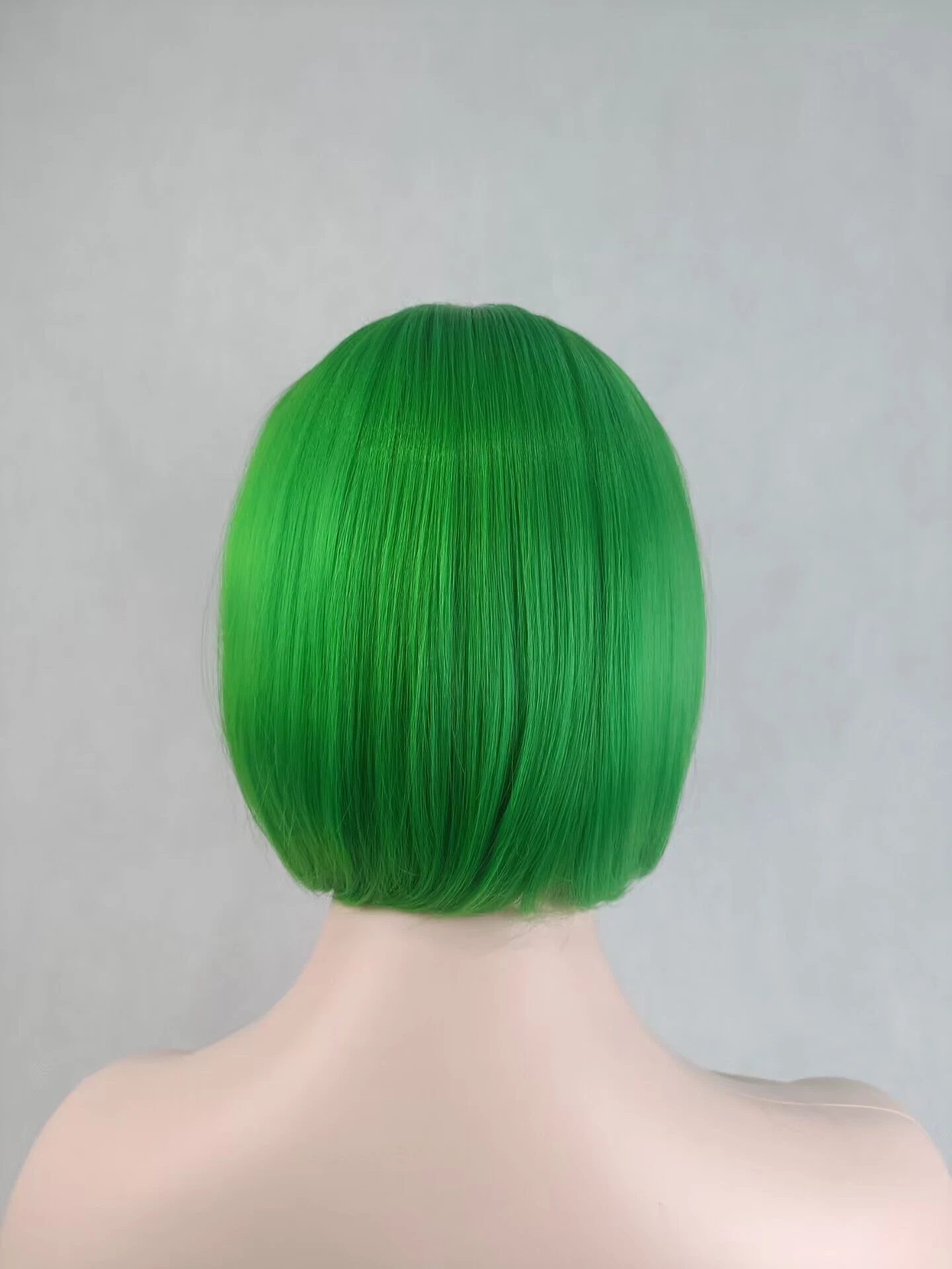 Español Hot vender verde claro pelo grueso recta peluca corta peluca Cosplay Bob con Bang