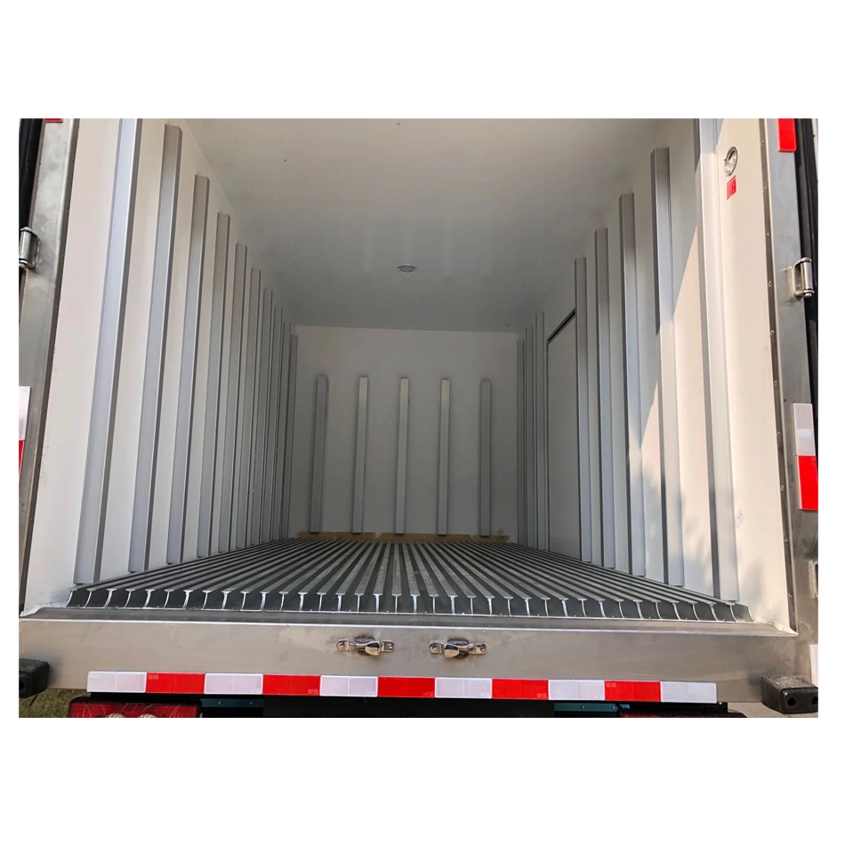 Competative Price CKD/ Parts Frozen Meat Seafood Chicken Vegetable Truck Refrigerated Box Body with Complete Accessories