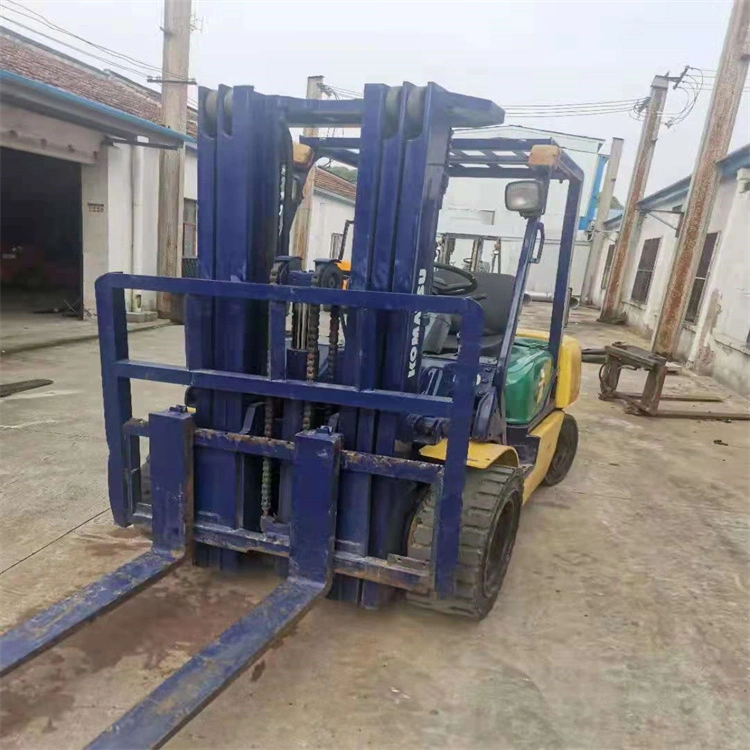 Second Hand Industrial Lifting Equipment Fd30 Diesel Forklift