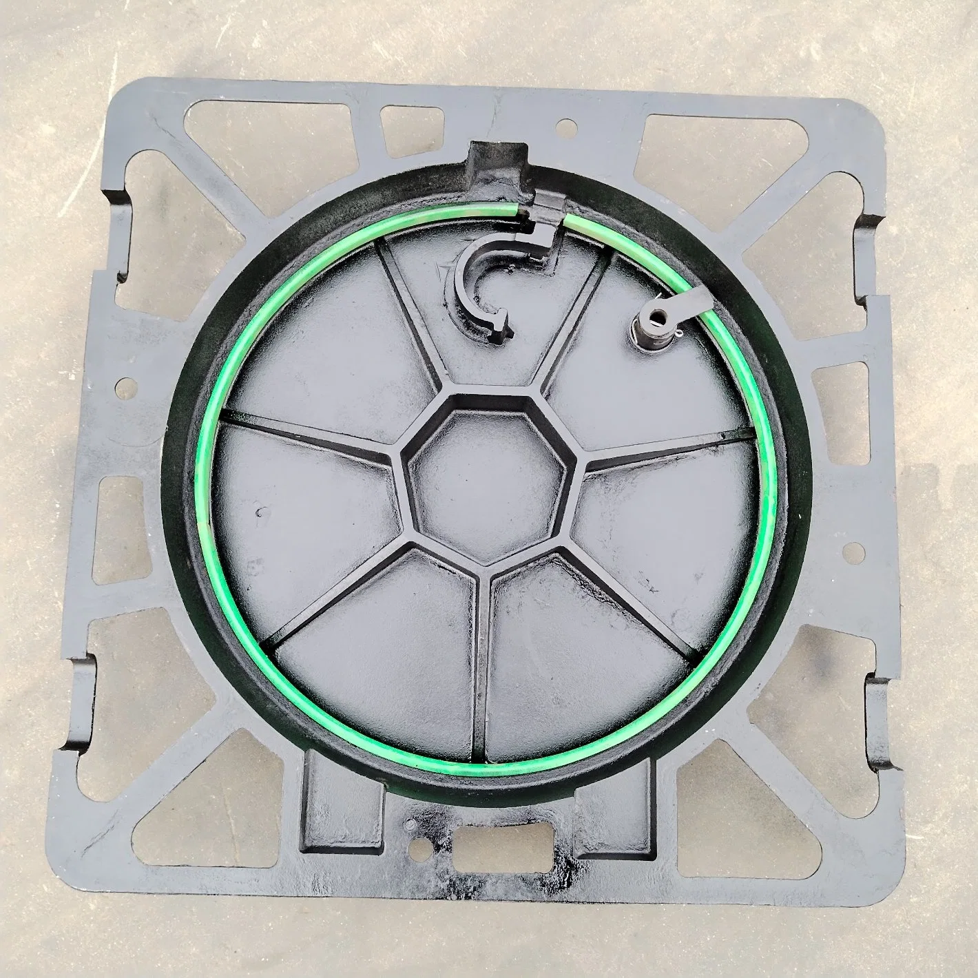 Dk-Srcd &Phi; 600 Double Hinged D400 Ductile Iron Manhole Covers