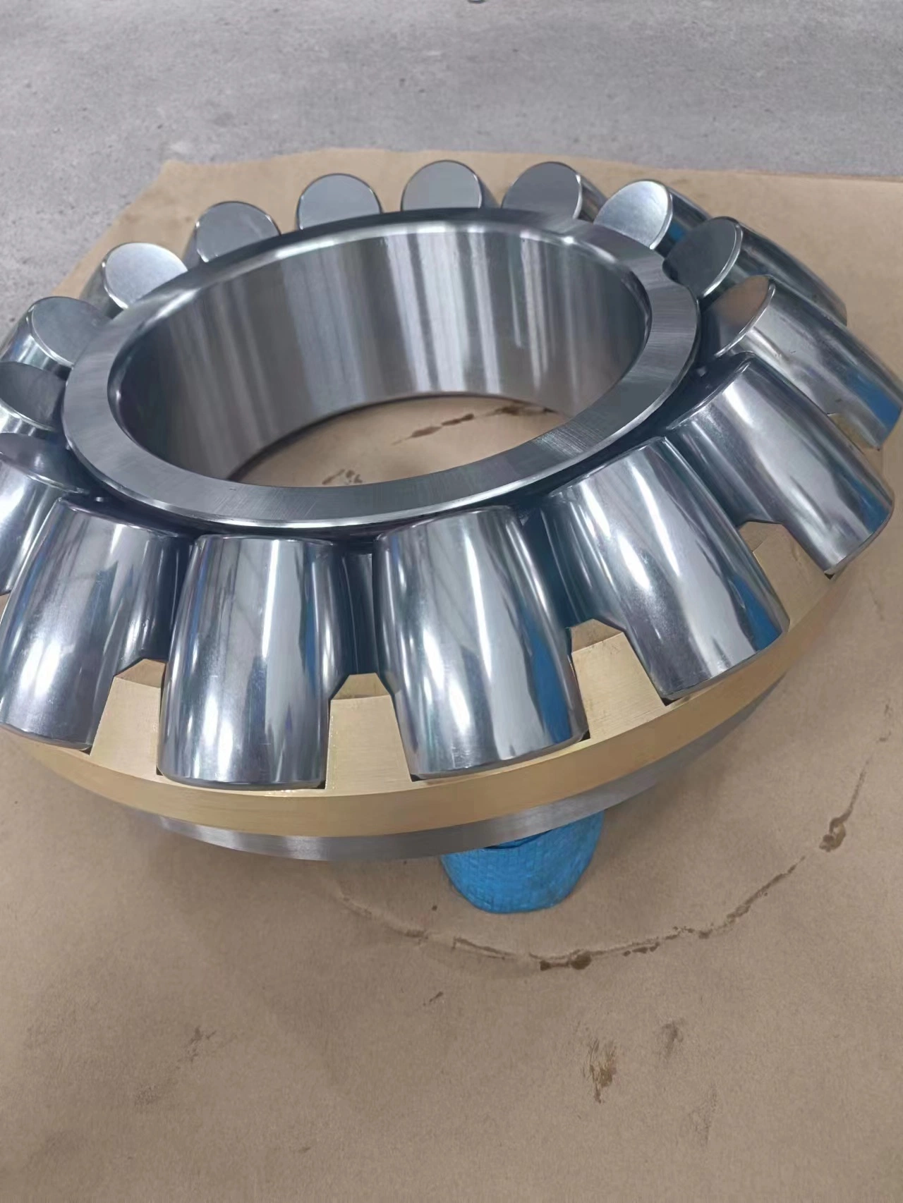 Super Polished P6 P4 29436 Heavy Load Spherical Roller Bearing for Crushing Machine Parts, Mining Machine, Agricultural Machine