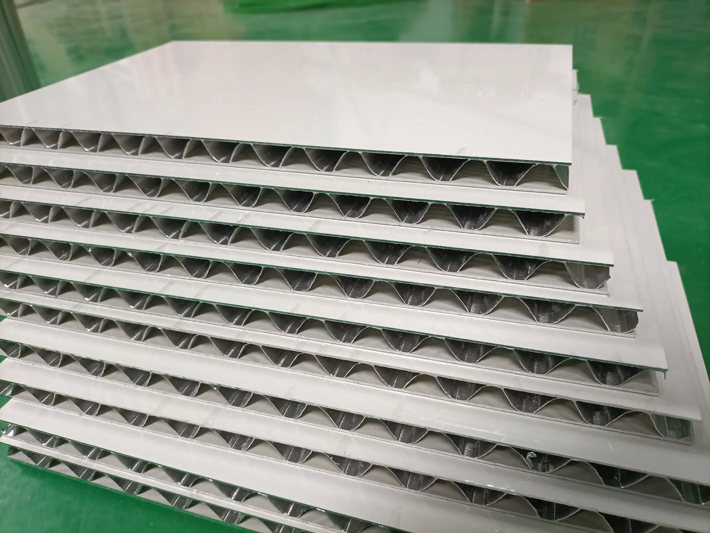 Aluminum Composite Sheet Honeycomb Corrugated Core Sheet Manufacturer