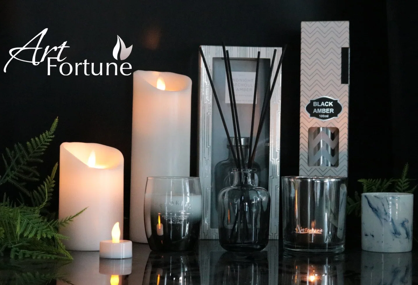 Diffuseur de parfum d'huile essentielle d'arôme avec bâtonnets de rotin dans une boîte cadeau pour parfumer la maison