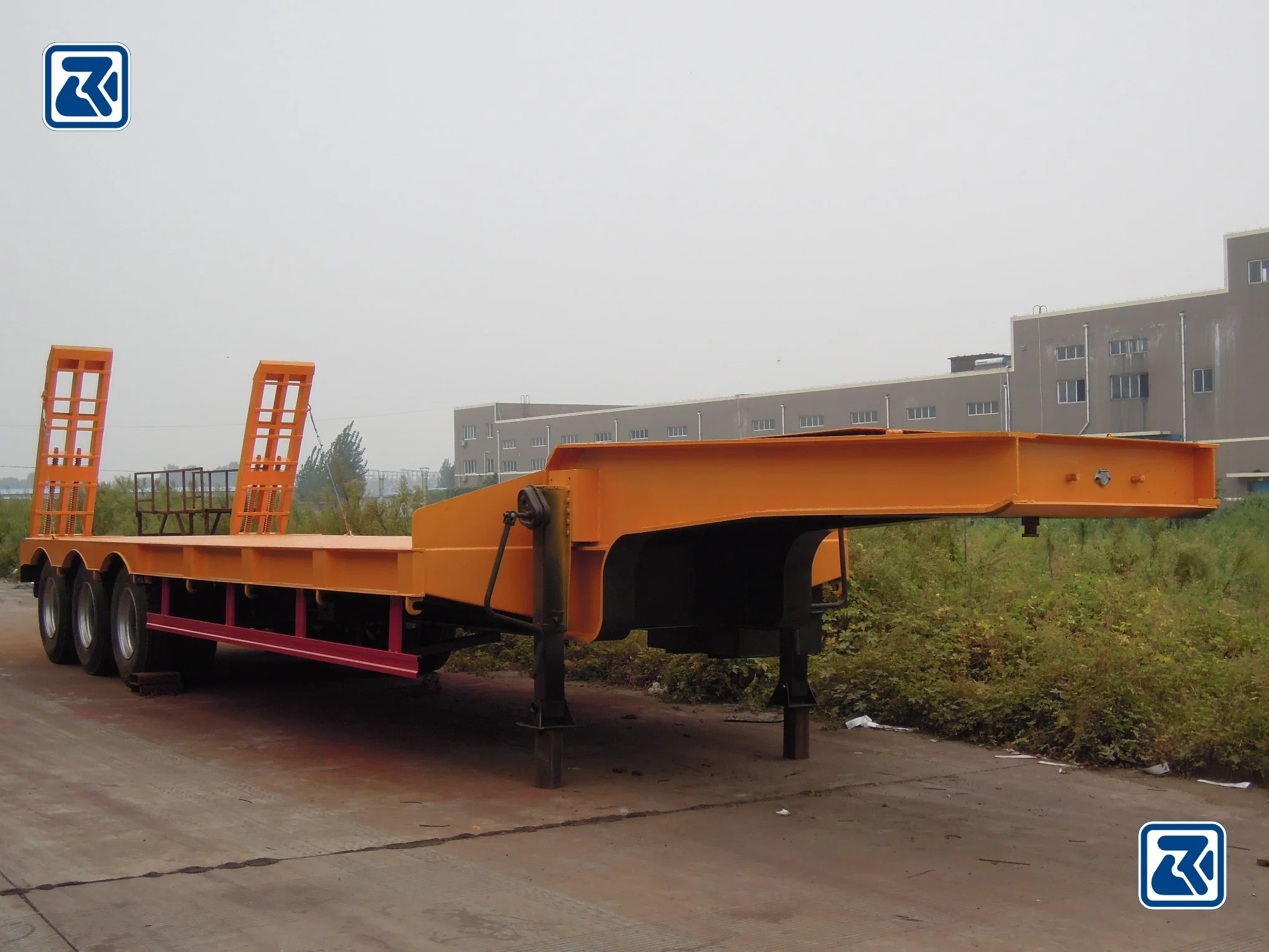 Heavy Duty Cross Arm Type 3 Axle Low Bed Semi Trailer