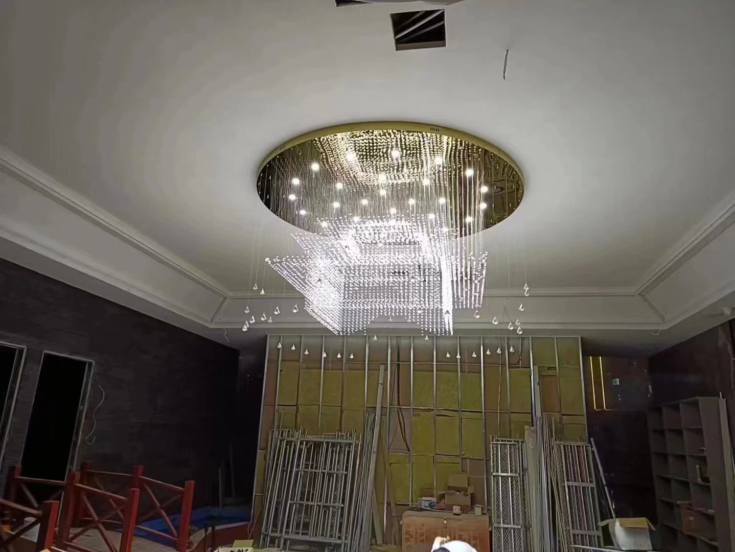 Lámpara colgante lámpara de araña de cristal de lujo en el techo del vestíbulo accesorios de iluminación LED