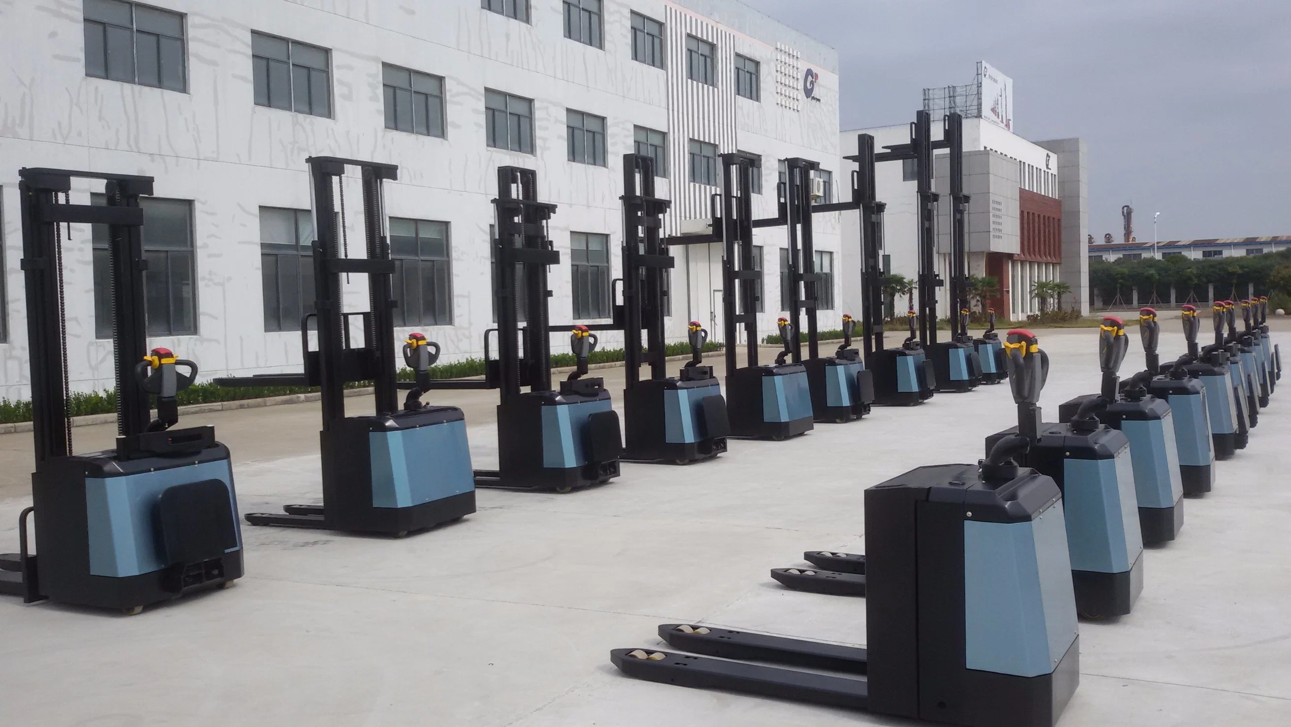 Gp High quality/High cost performance  1t Economy Full Electric Stacker (DC power) with Two Stages Mast Made in China