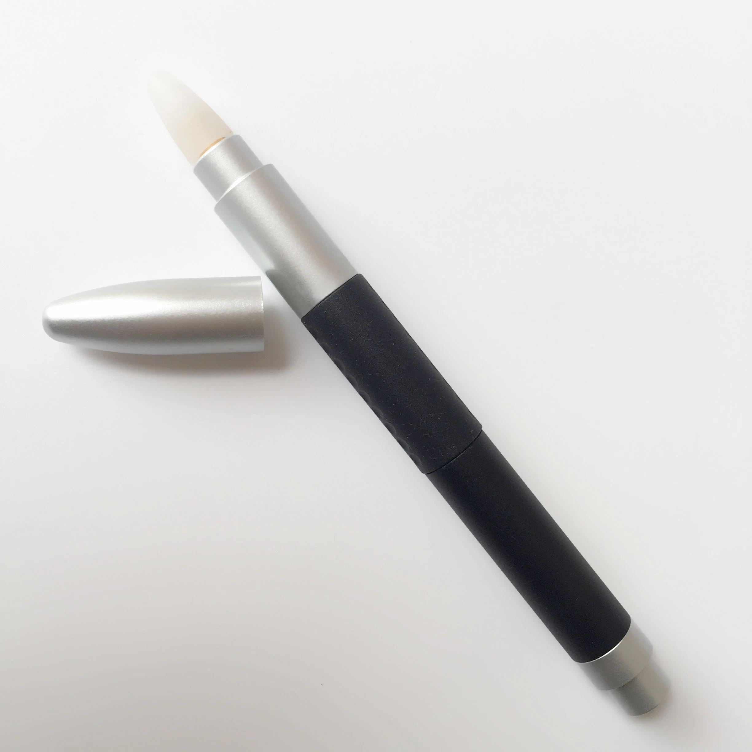 وصول جديد قلم الأشعة تحت الحمراء (P30) للوحات البيضاء التفاعلية و أجهزة العرض التفاعلية