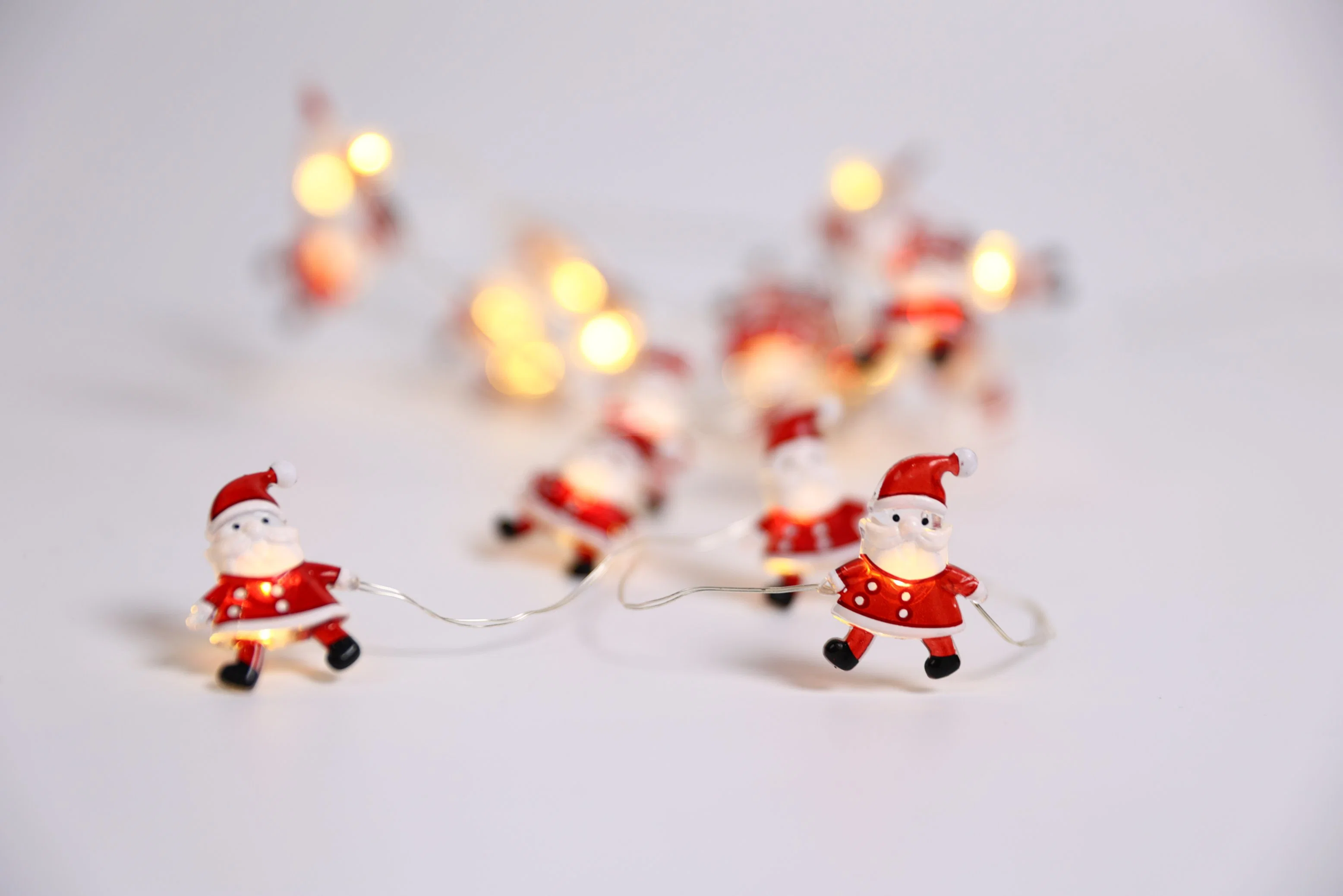 20L IP20 Battery Operated Christmas Copper Wire String with Santa, Snowman, Deer