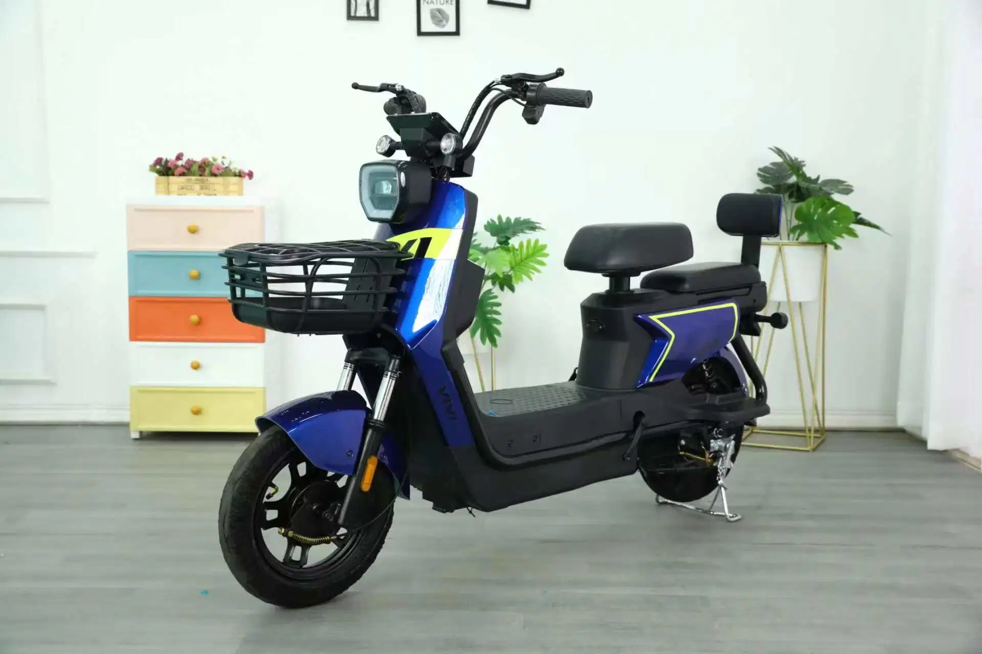 Renovación de la garantía de vida de batería alta de Fashion Electric Scooters 1 año Venta en caliente