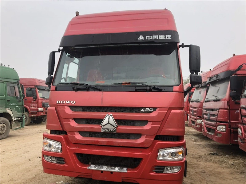 Condition de travail de vente directe Camion à gaz naturel comprimé (CNG) de 420 chevaux Sinotruk HOWO 6*4 Remorque de tête de tracteur CNG en stock