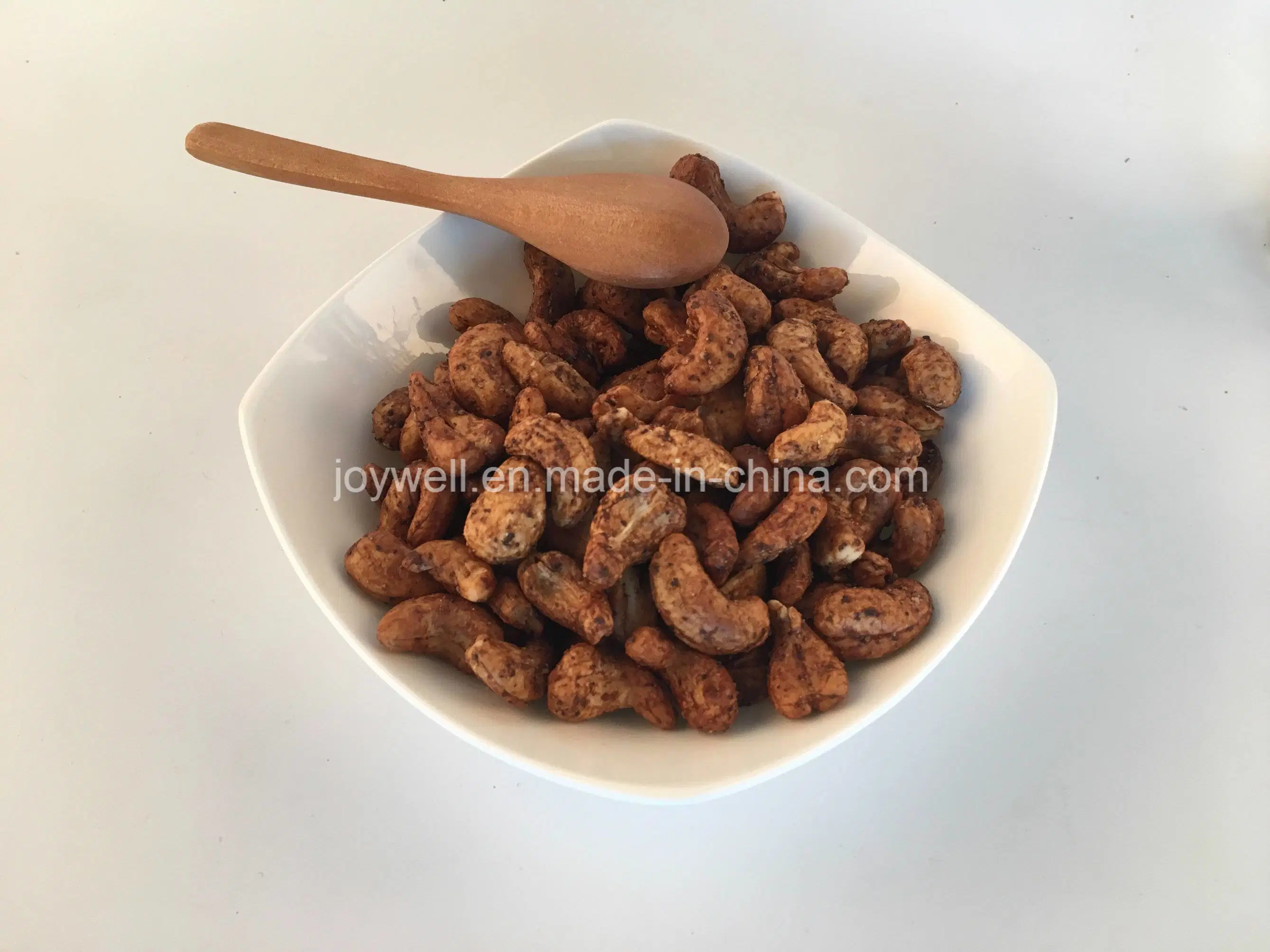 Hot Selling Flavor Black Pepper Coated Cashew Nuts Healthy Food