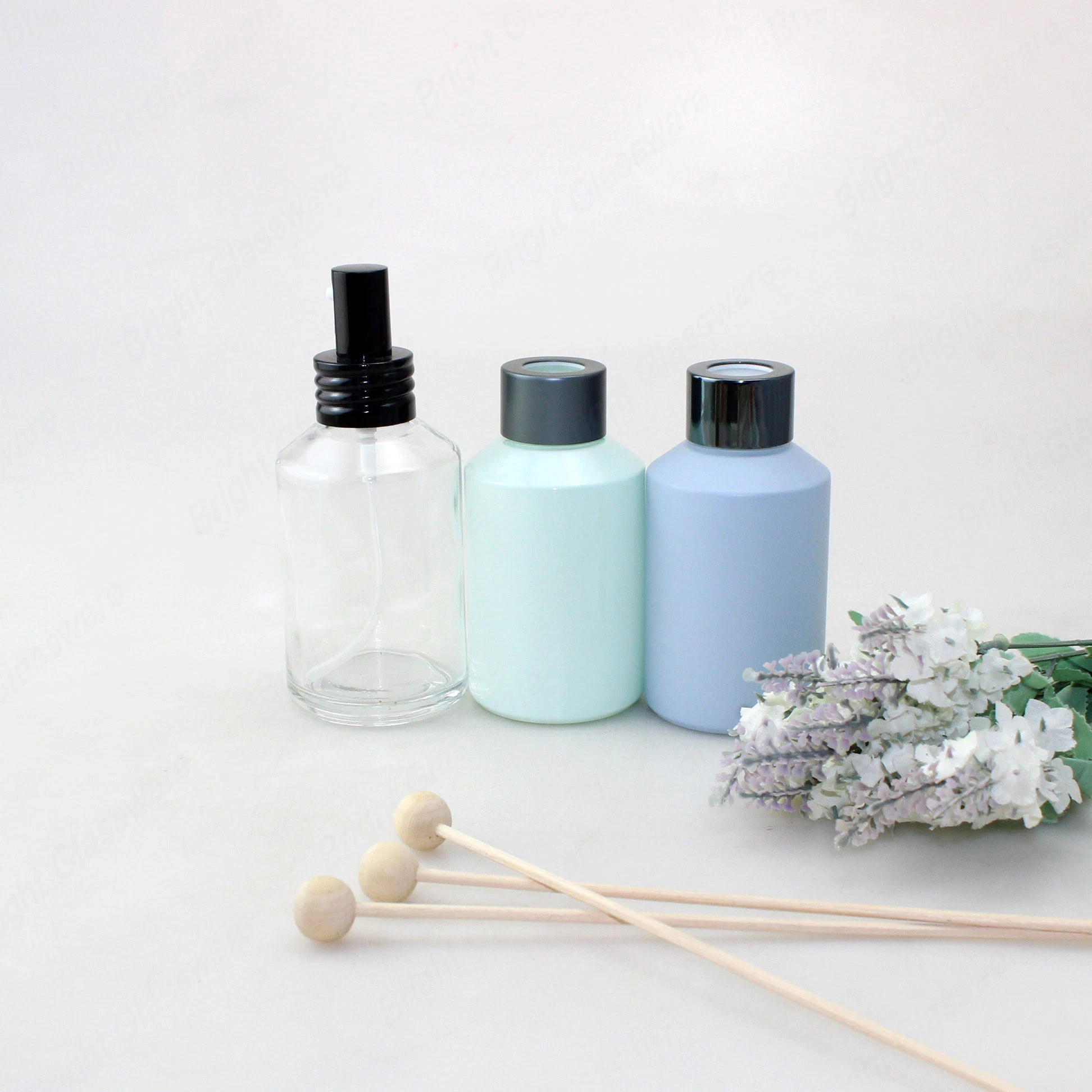 Round Aroma Diffuser Bottle Glass with Sticks for Home Decoration