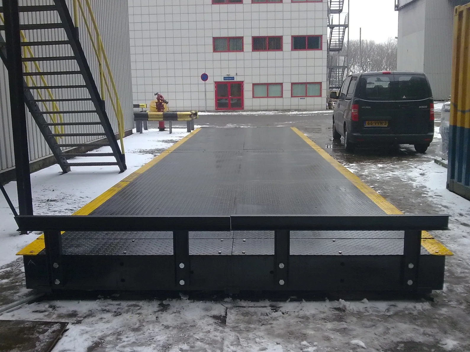 3X12m, 14m, 16m, 18m, 20m, 40t, 50t, 60t, 80t, 100t Surface Mounted Weighbridges with Loadcell Indicator and Software