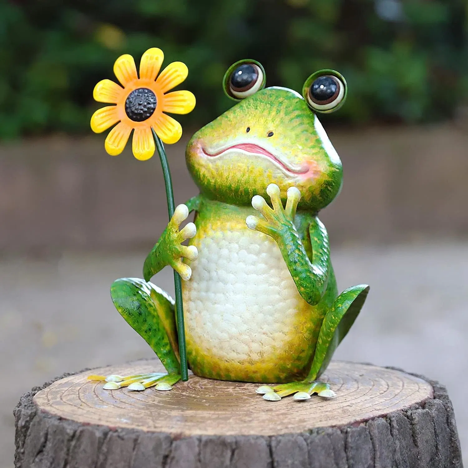 Garden Sunflower Statue Outdoor Decor Metal Frog Yard Art Sculpture