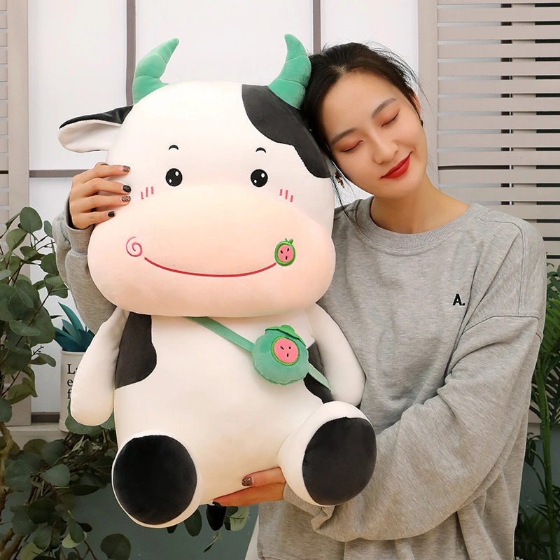 Wholesale/Supplier Promotion Gift Kids Toy Soft Stuffed Plush Cow with Strawberry Bag