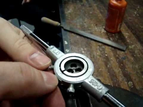 طقم Tap and Die من سبيكة الفولاذ 45PCS