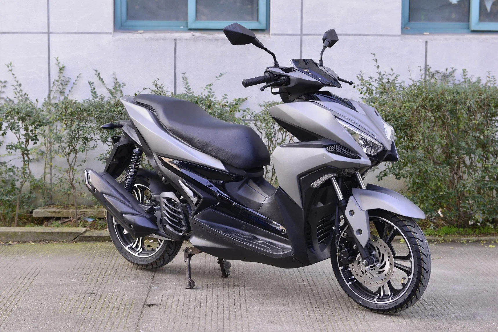 جيلي موتور 150cc Nmax155 موديل جديد جيلي دراجة نارية سكوتر CCC CE Mugen Sv/SM-150 سكوتر موتور سكوتر مغرفة الغاز Nvx Adv