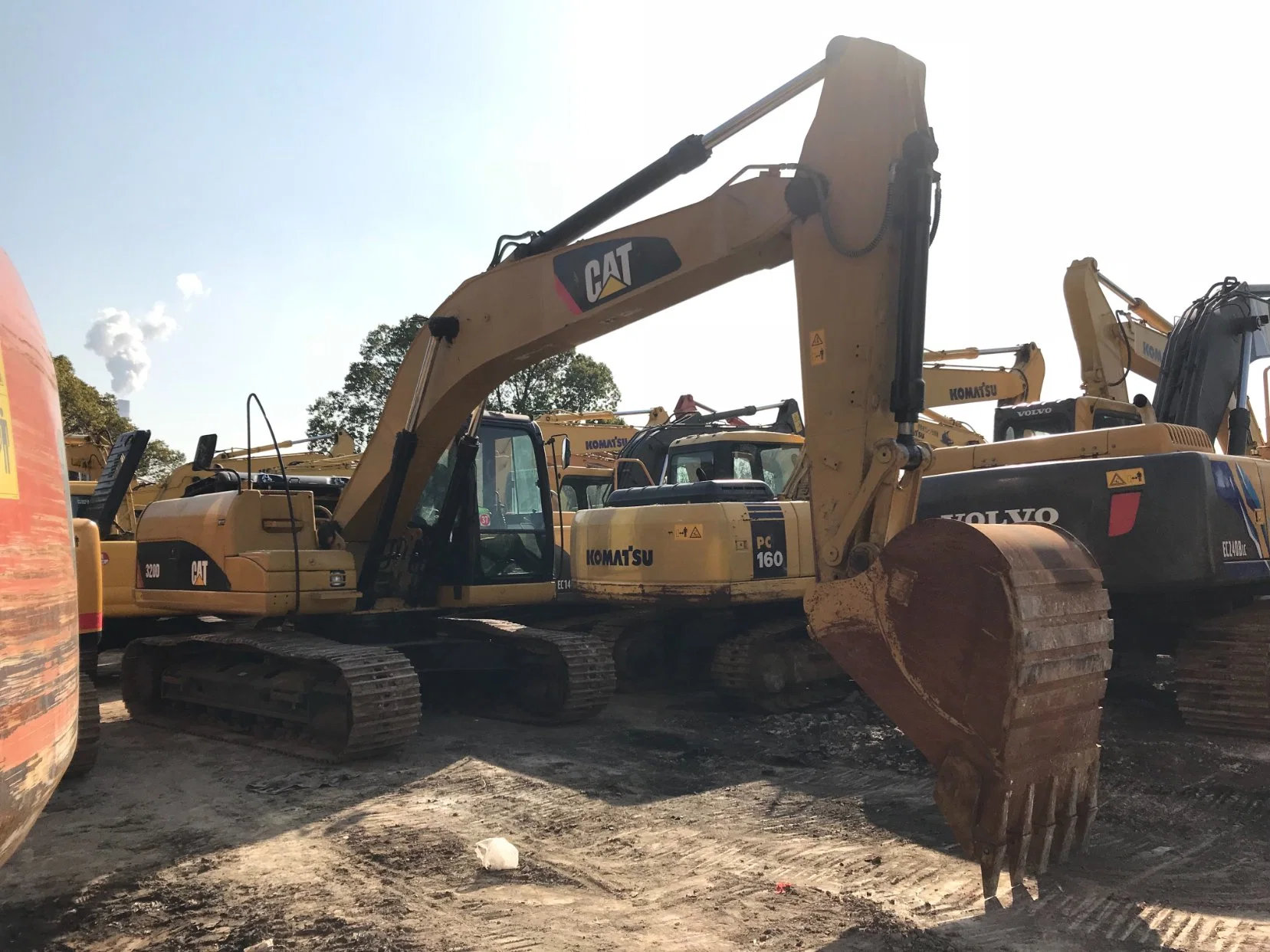 Machines de construction 90 % Nouveau modèle d'occasion 320d 320d2 320dl 325b Cat 325D 329d à vendre