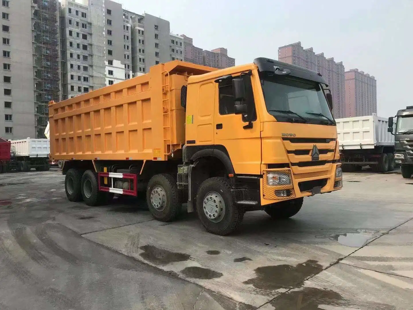 Spot Discount--Best Sinotruk HOWO 6X4 8X4 371HP 10 12 Wheels Capacity Euro 2 Mining Sand Dump Dumper Tipper Tipping Tri Axles Cheap Price Traile Truck for Sale