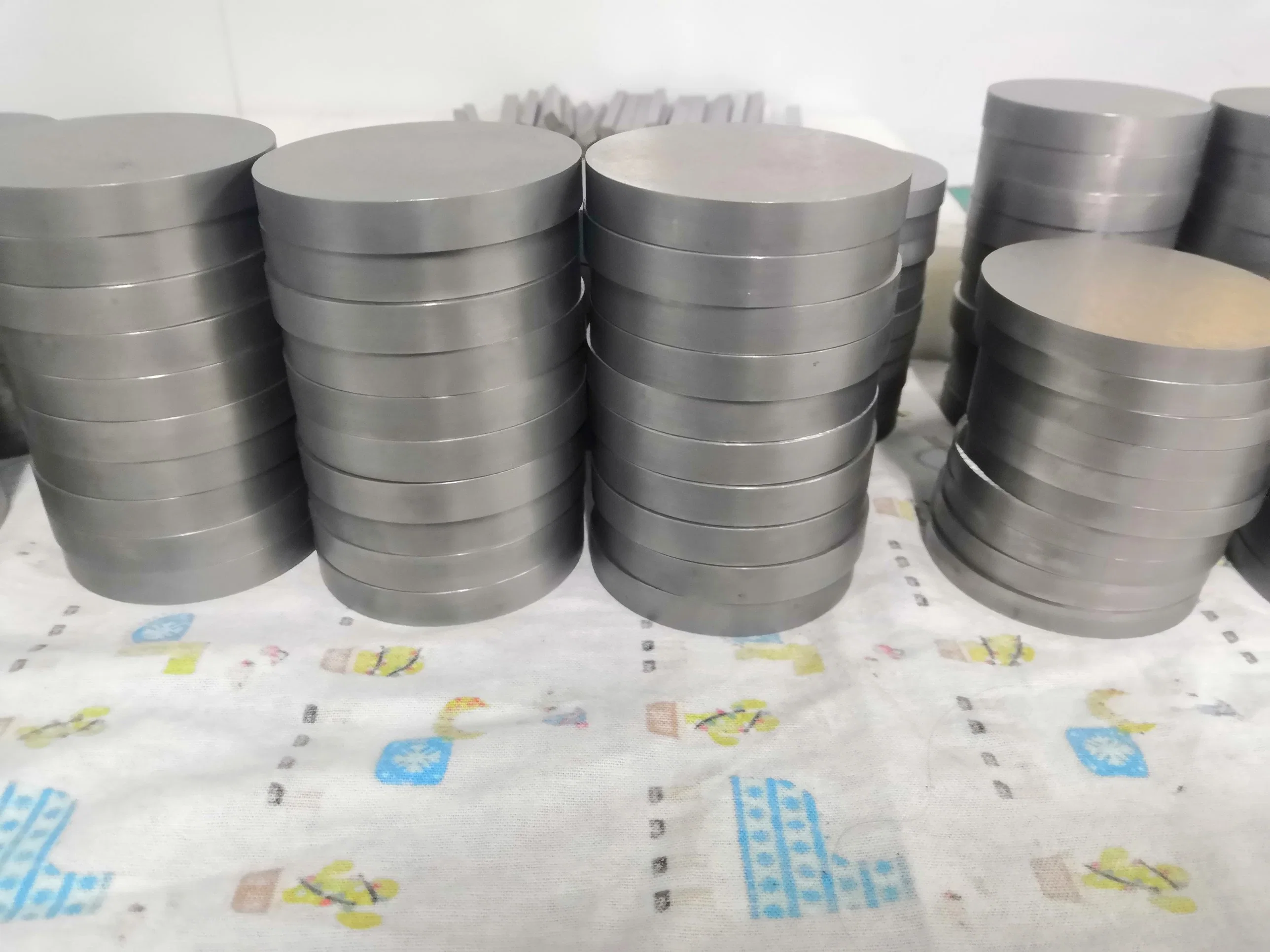 Molybdenum Thick Plate Molybdenum Ingot Molybdenum Sputtering Target